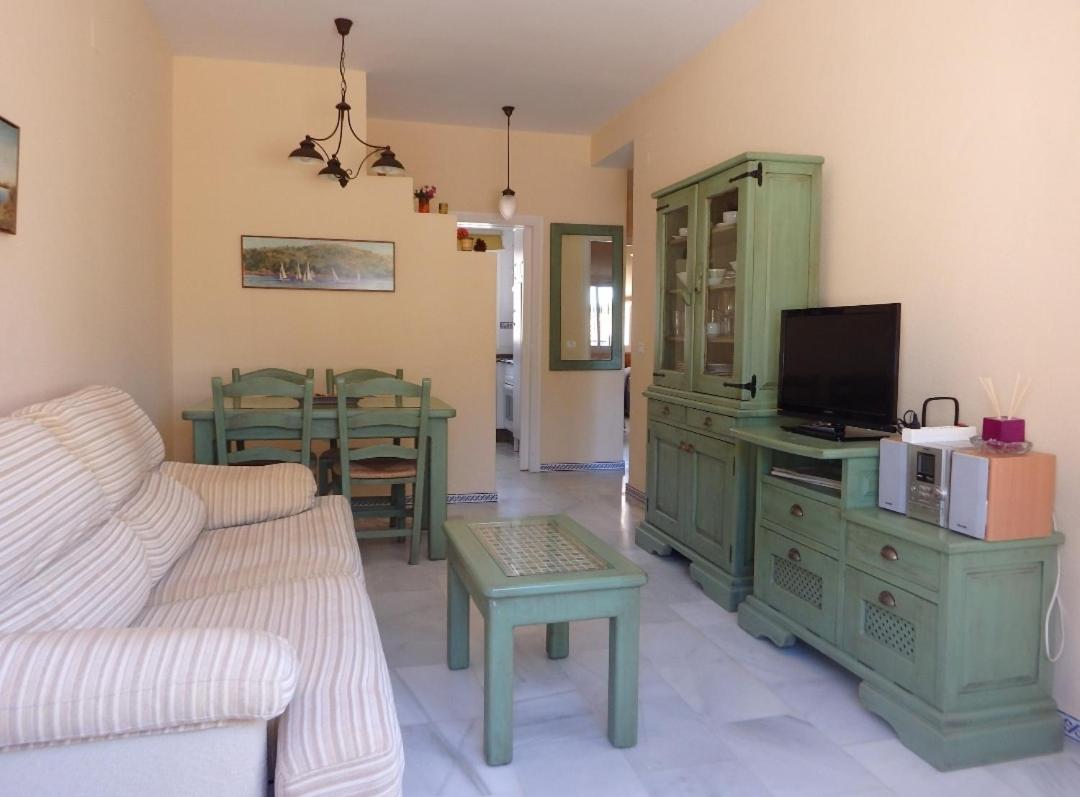 Apartamento la Barrosa ,Urb los Veleros view 4