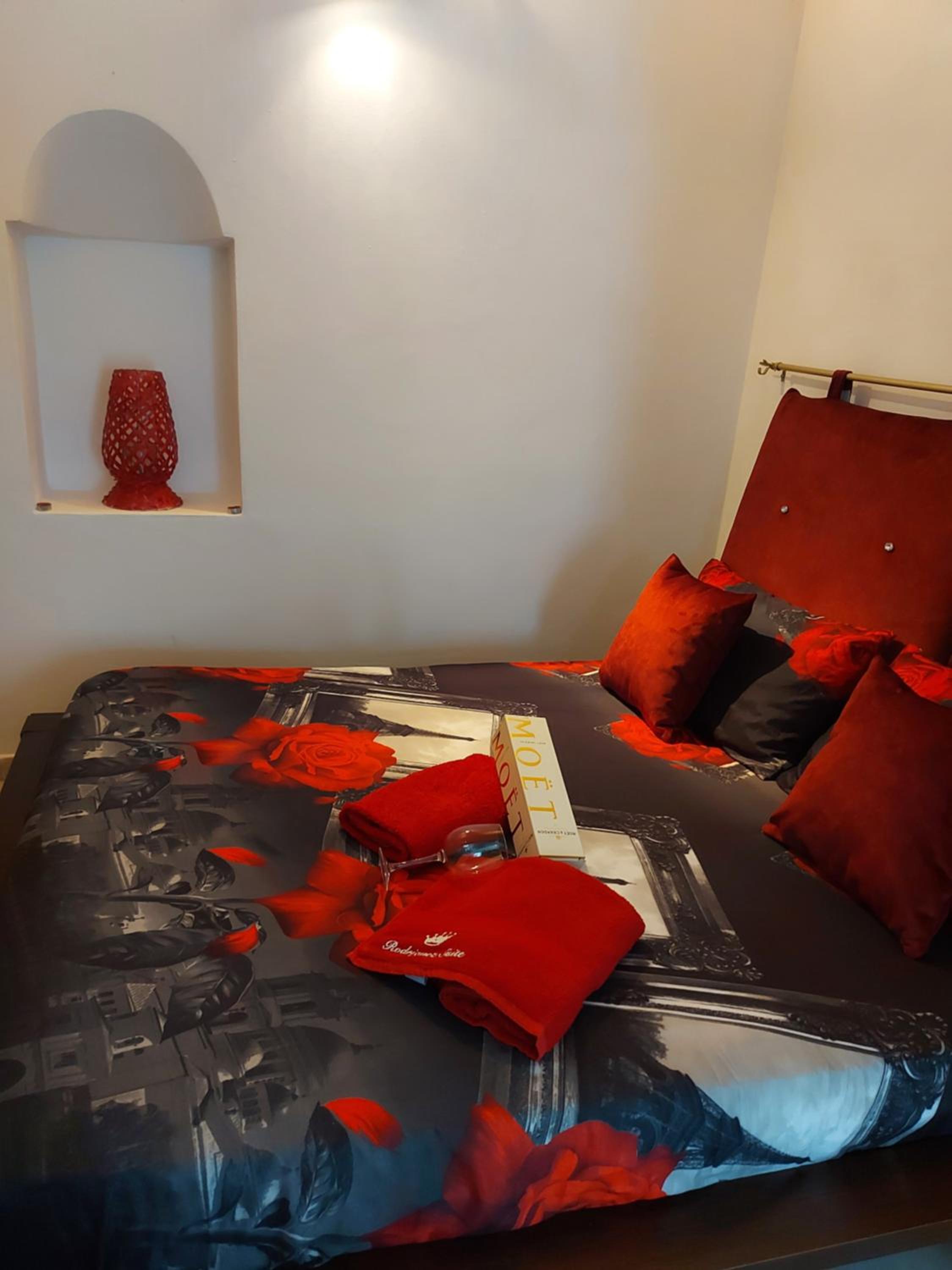 Buze Rodriguez Suite photo 3