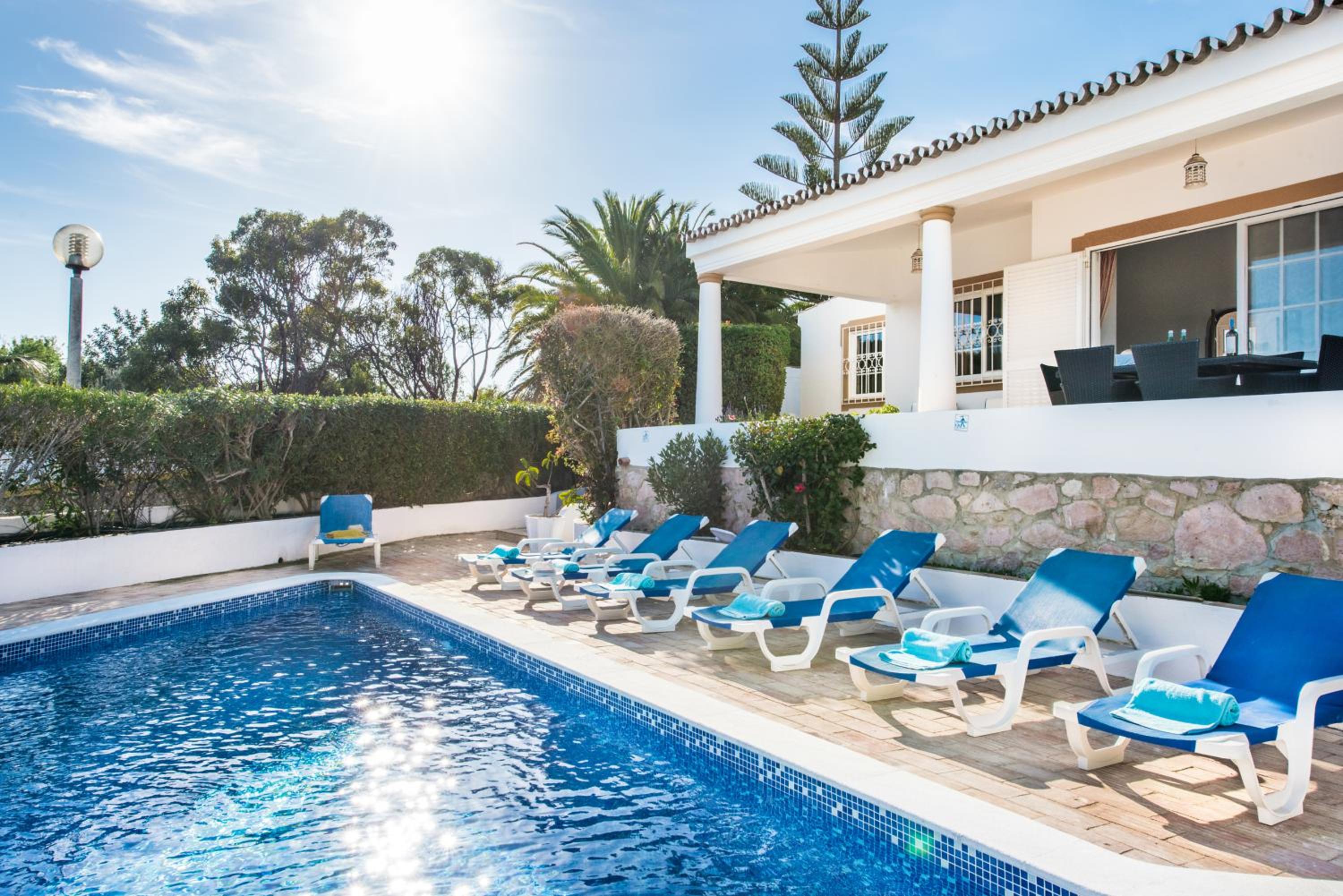 Buganvilia by Algarve Villa Holidays