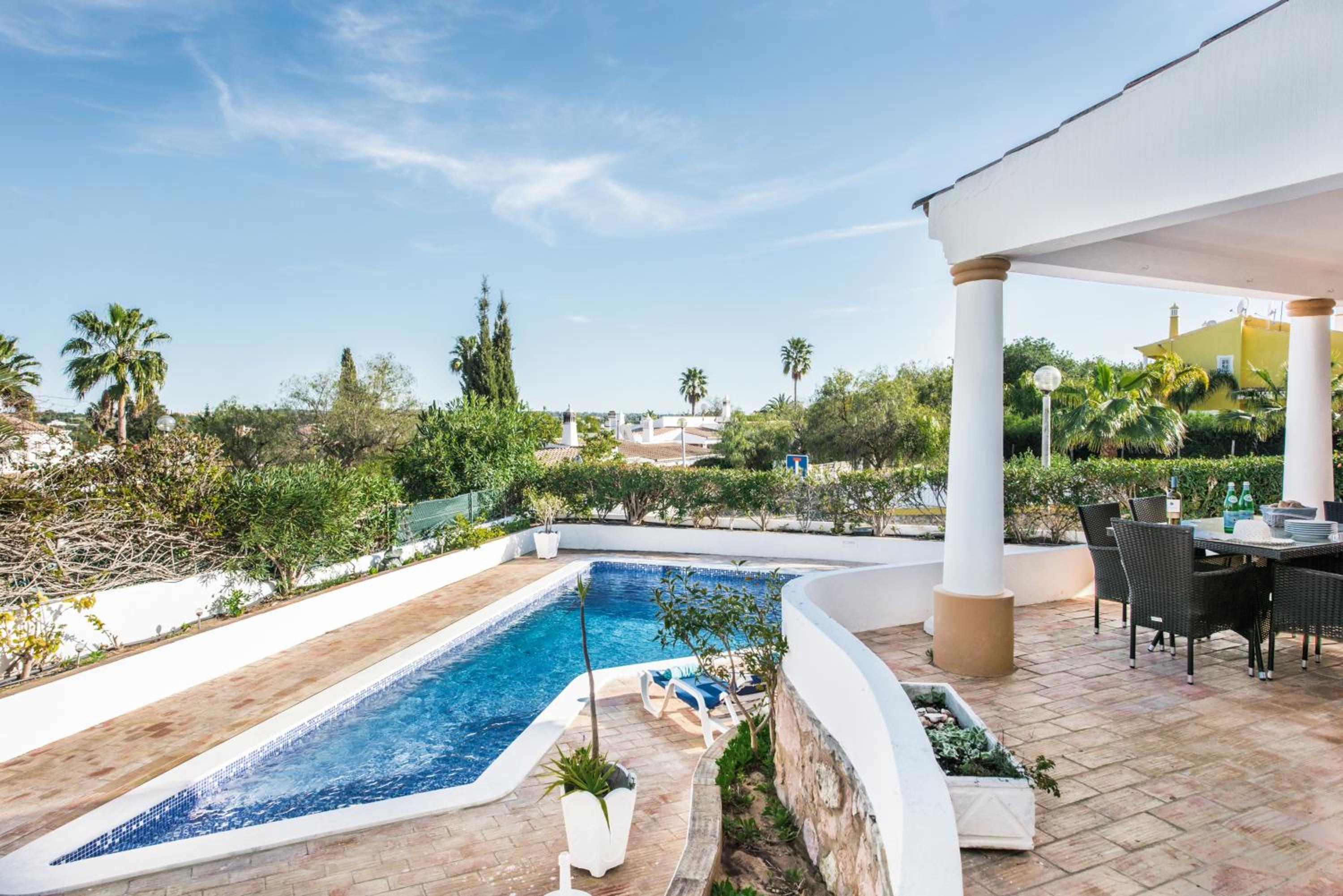 Buganvilia by Algarve Villa Holidays