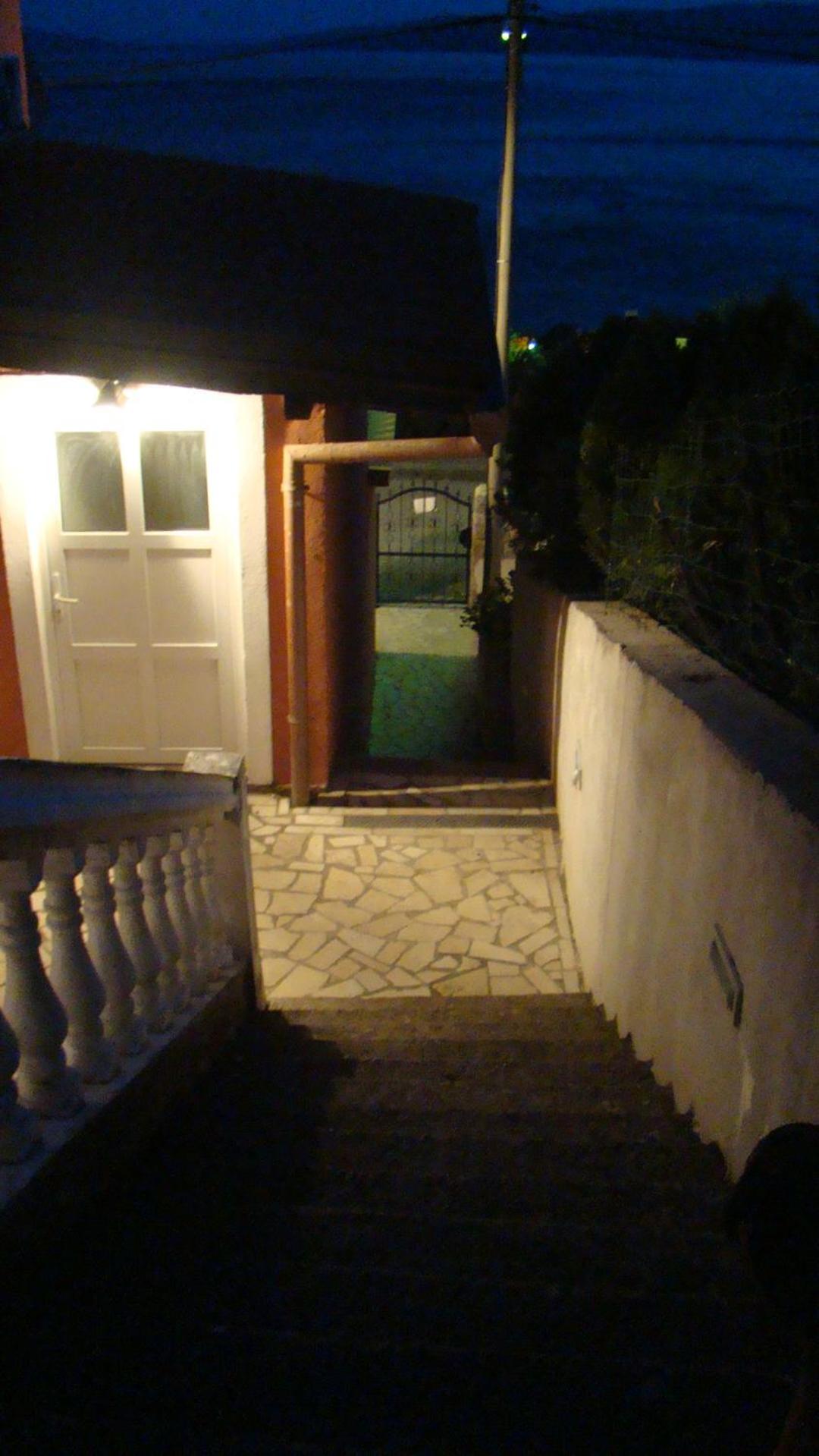 Photo 34