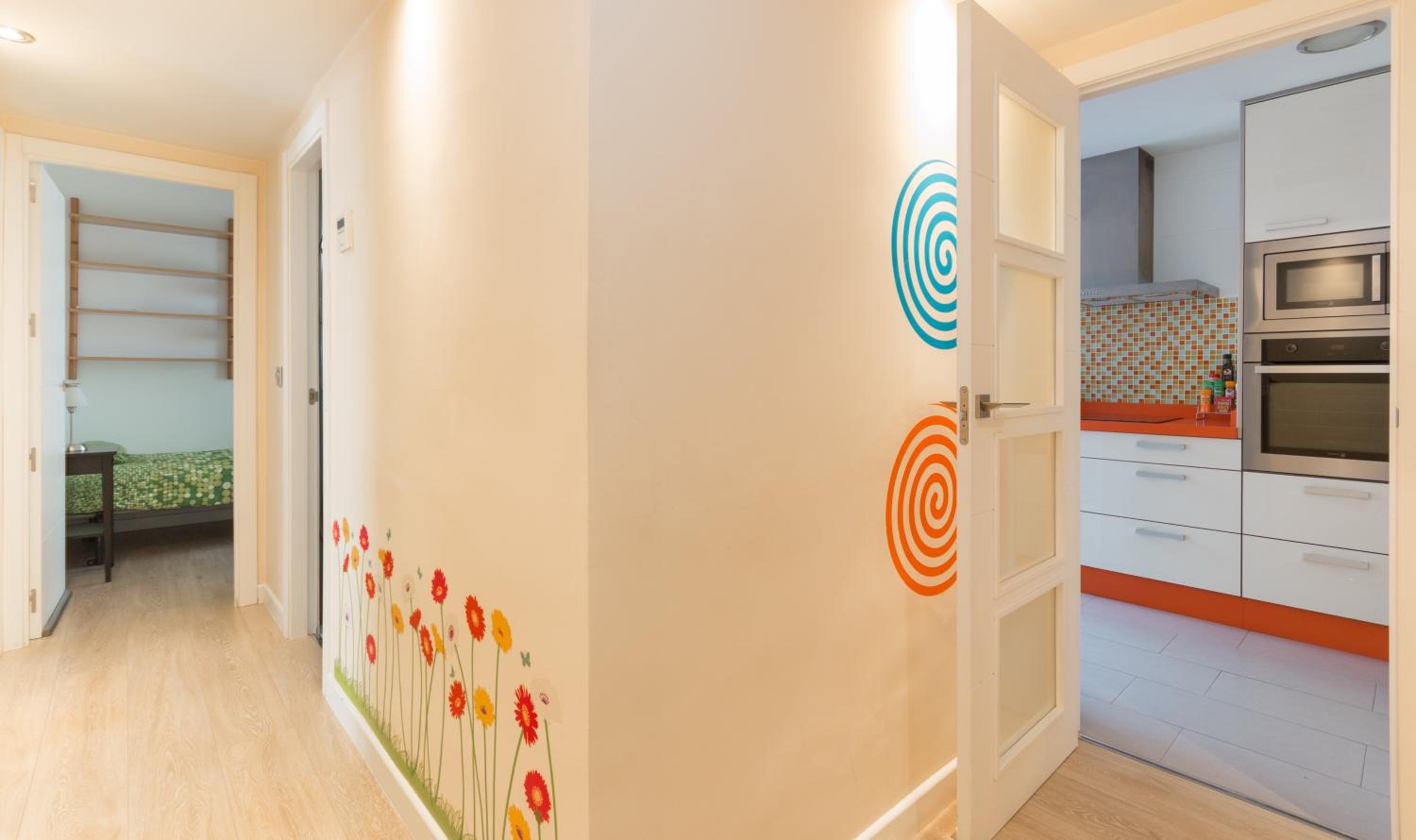 Murcia Vacations - Piso de diseno junto al centro de Murcia con parking - Property Image 6