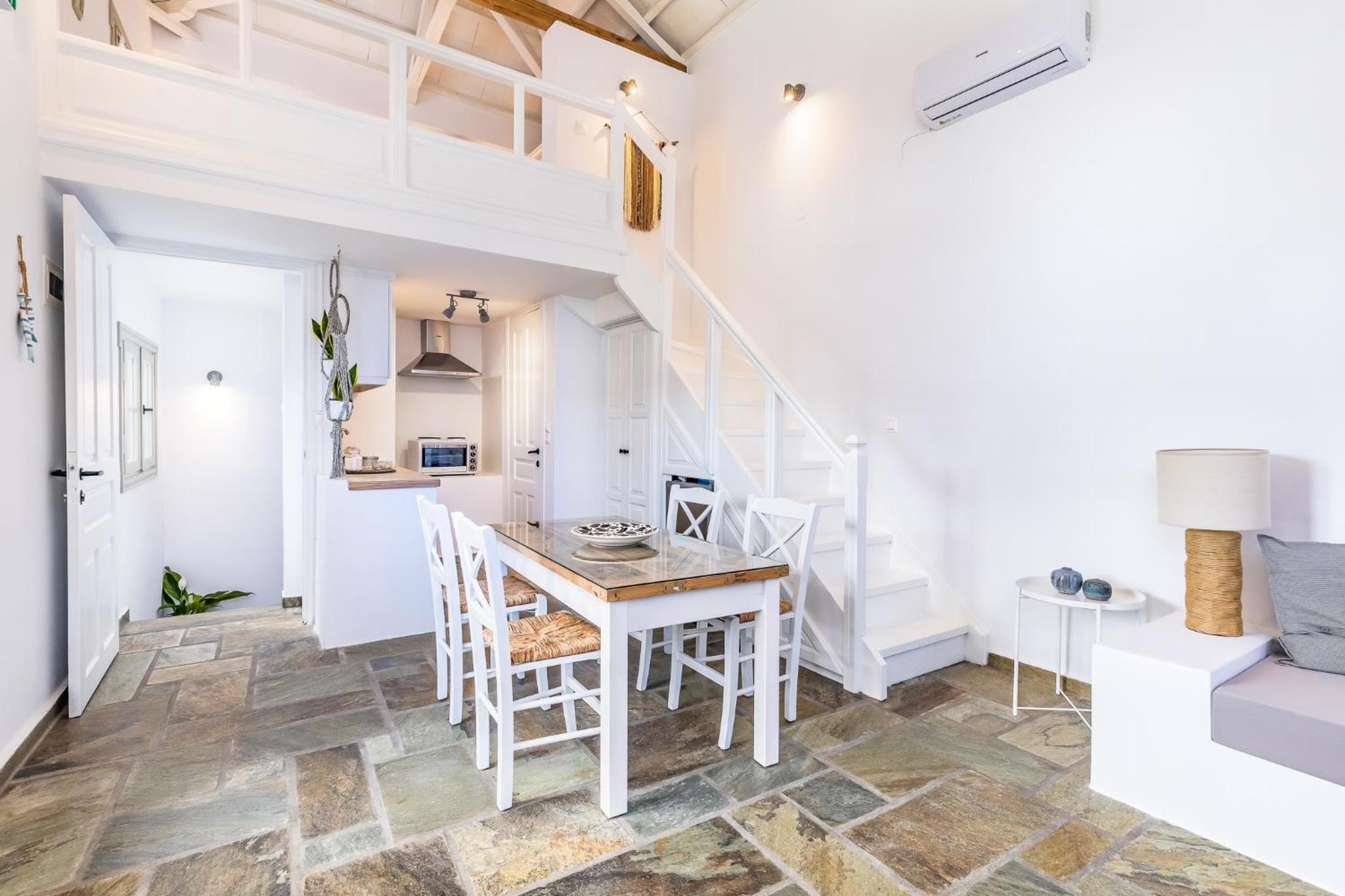 Liviana House - Perfectly Located in Skopelos Town view 4