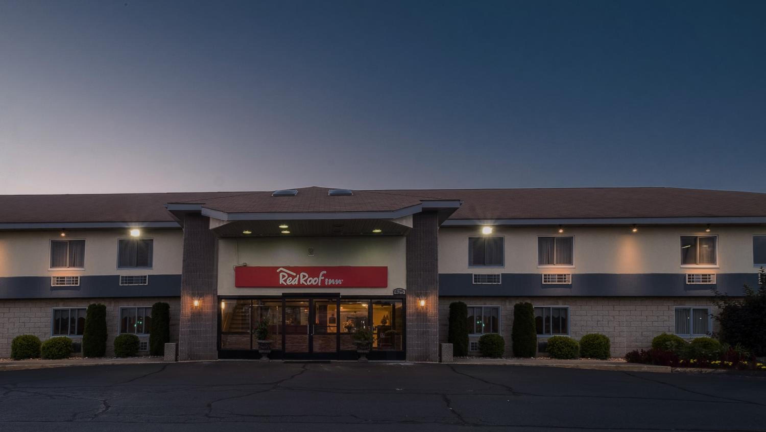 Red Roof Inn Hartford - Vernon view 3