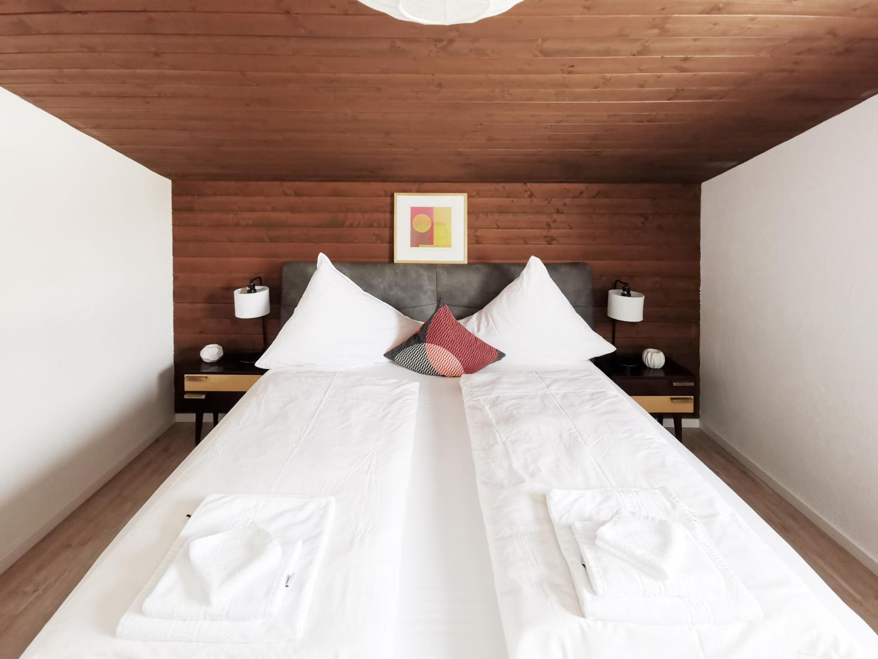 Family Friendly Chalet - Central with Beautiful Mountain Views