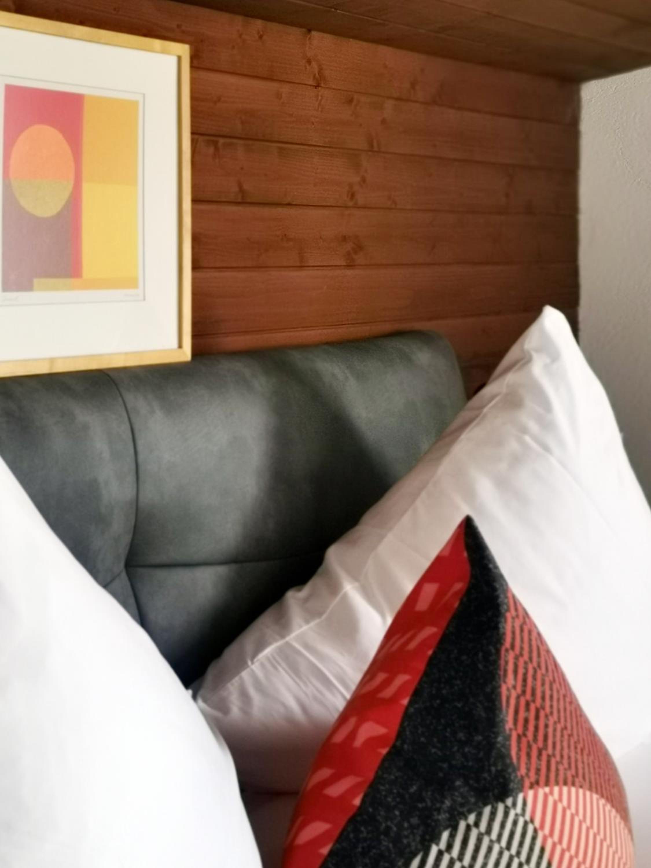 Family Friendly Chalet - Central with Beautiful Mountain Views