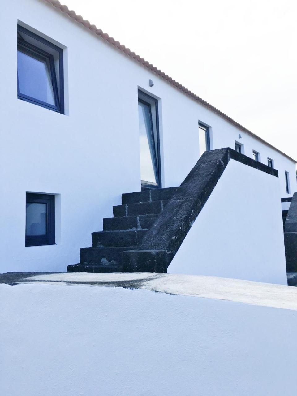 Azores Black Mountain House, Estúdio e T2 Ilha do Pico view 2