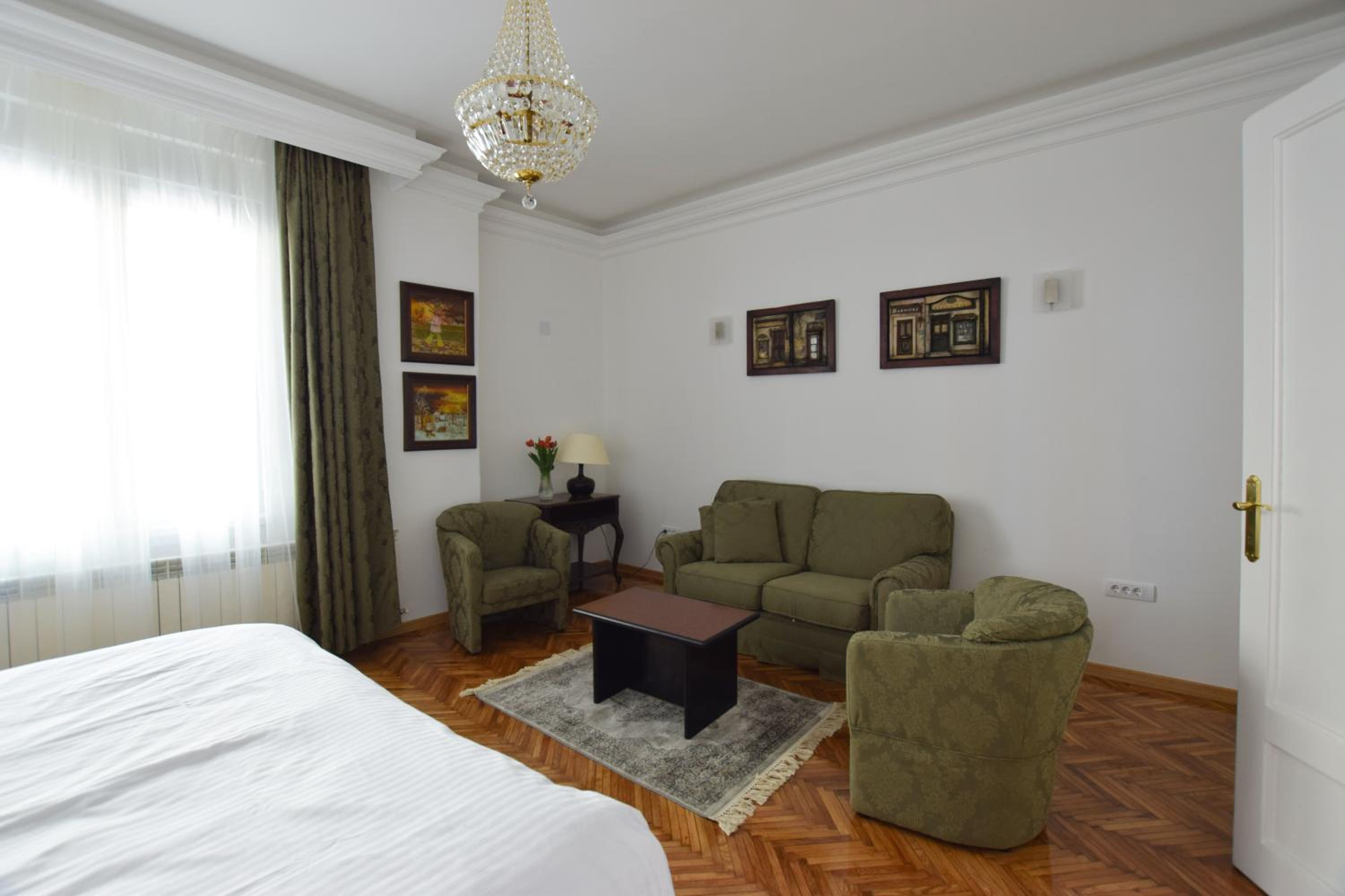 Crown apartment - Your most comfortable stay view 3