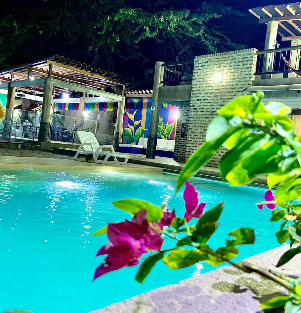 Hostal Aurora, Smith Lodging