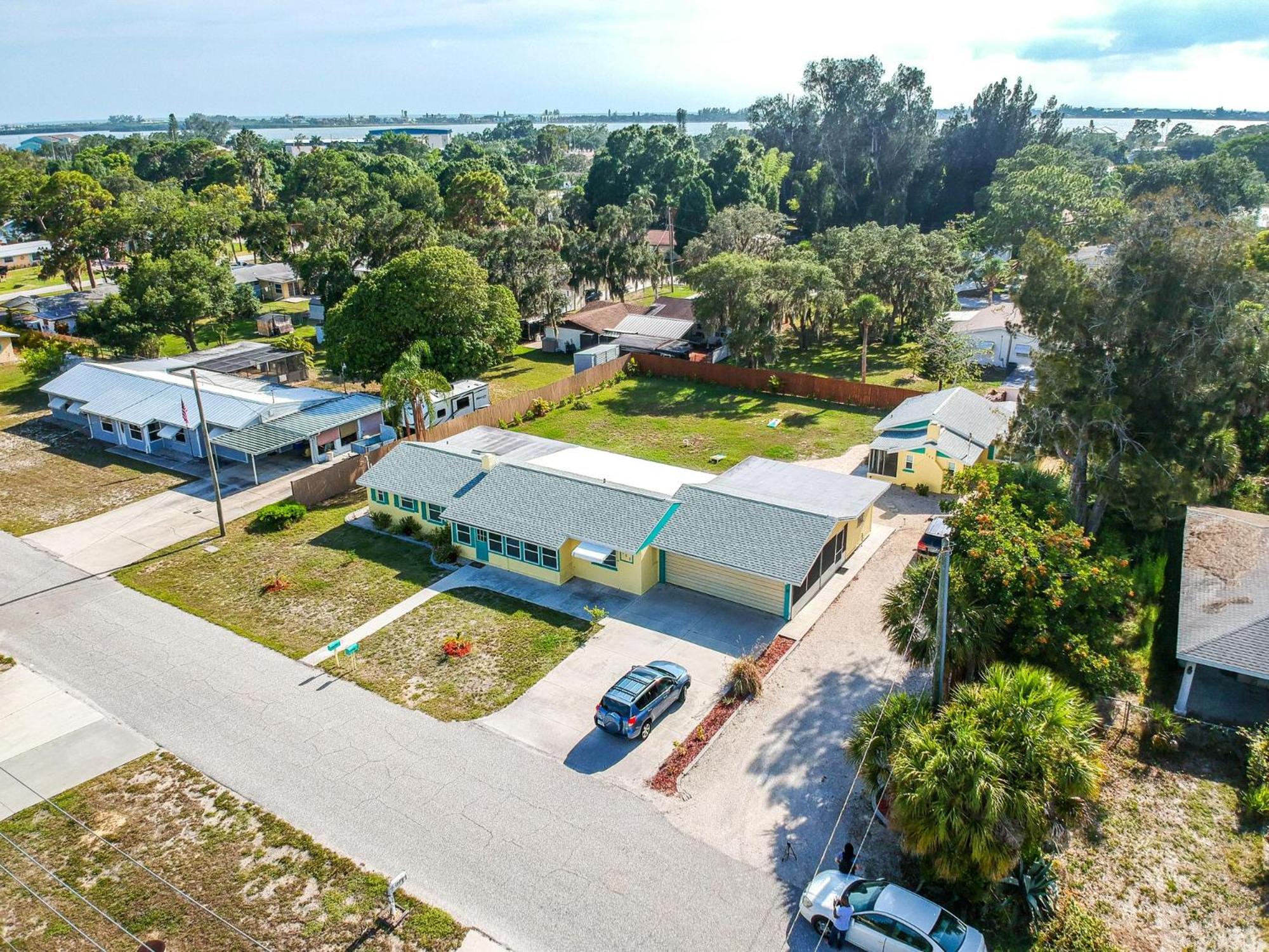 Englewood Villa view 4