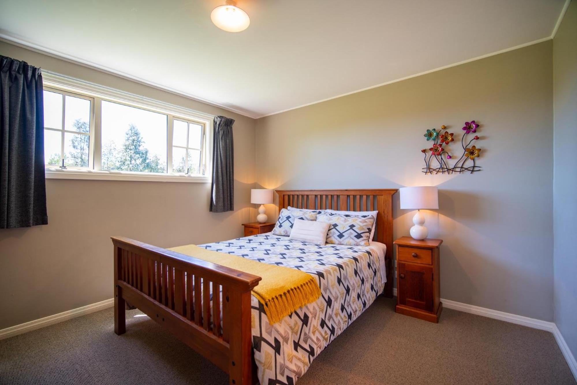 Blue Thistle Cottages - Image 3