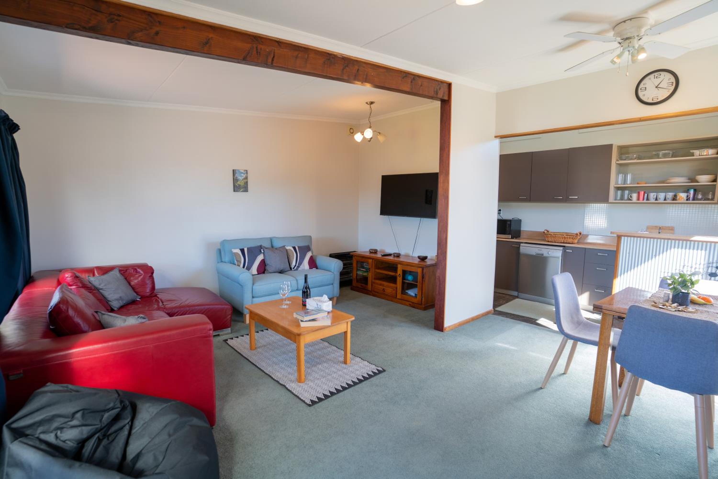 Dee's on Bligh - Te Anau Holiday Home view 2