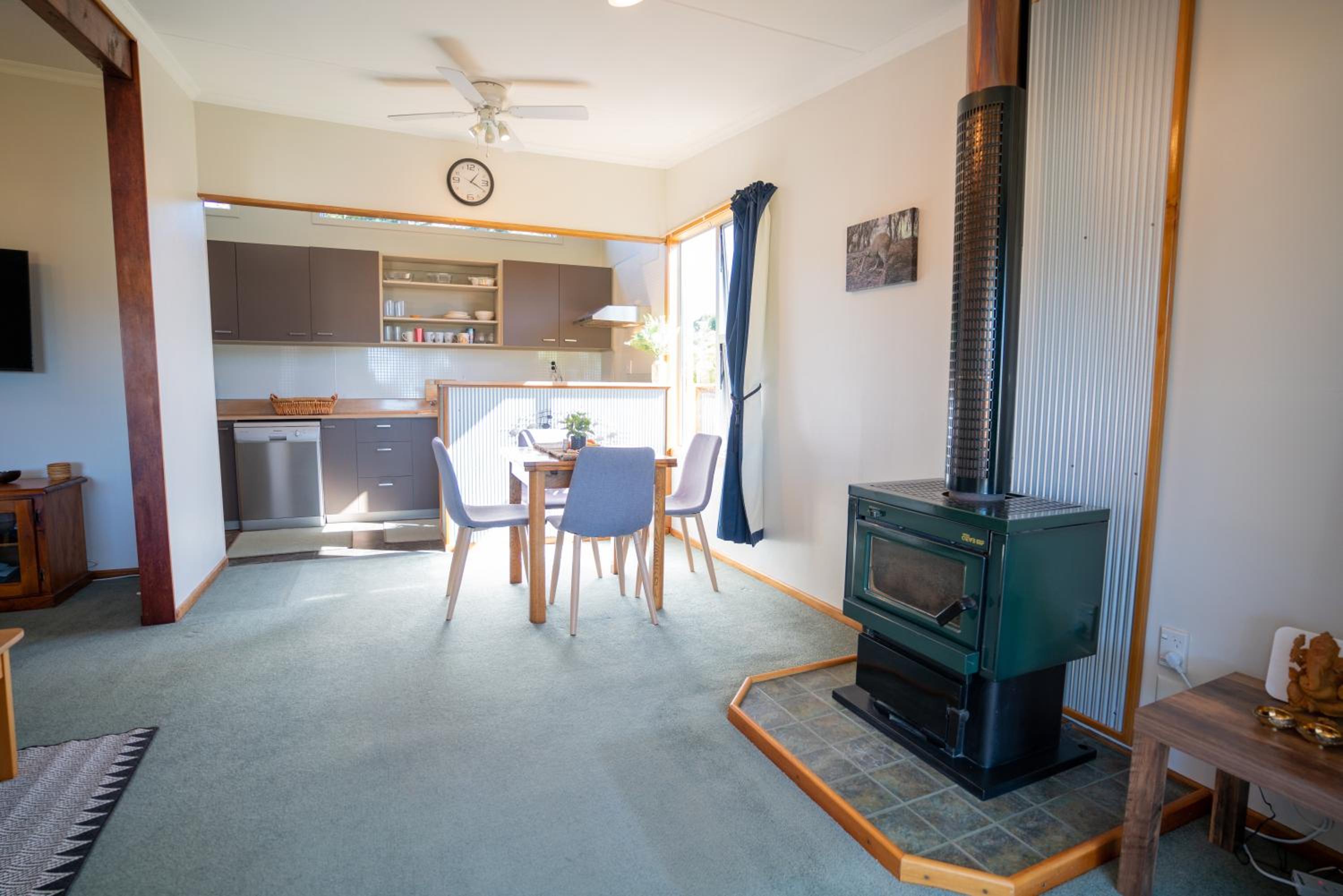 Dee's on Bligh - Te Anau Holiday Home view 3