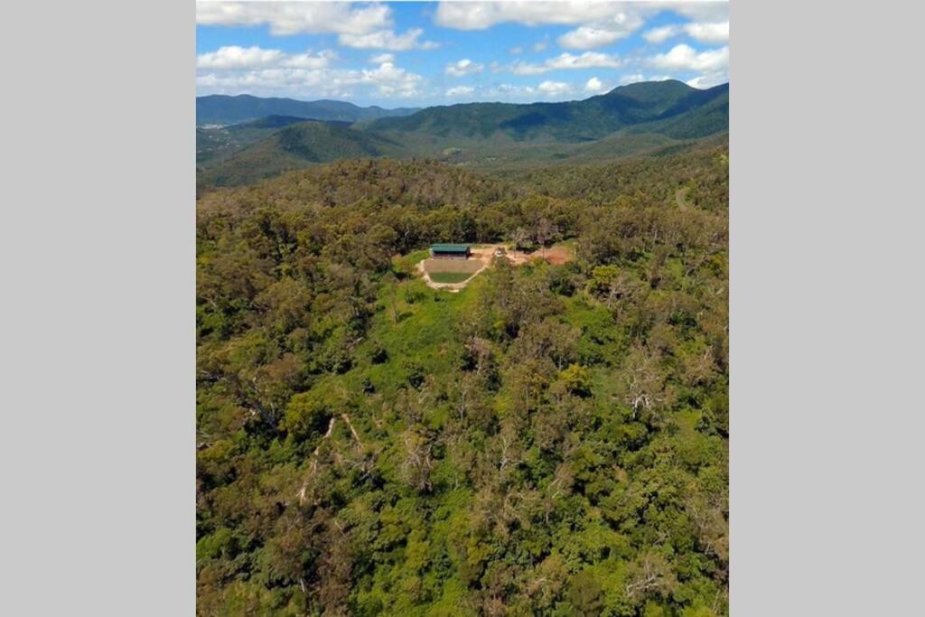 Ridge Cabin - Stunning Views - 5km From Neighbours