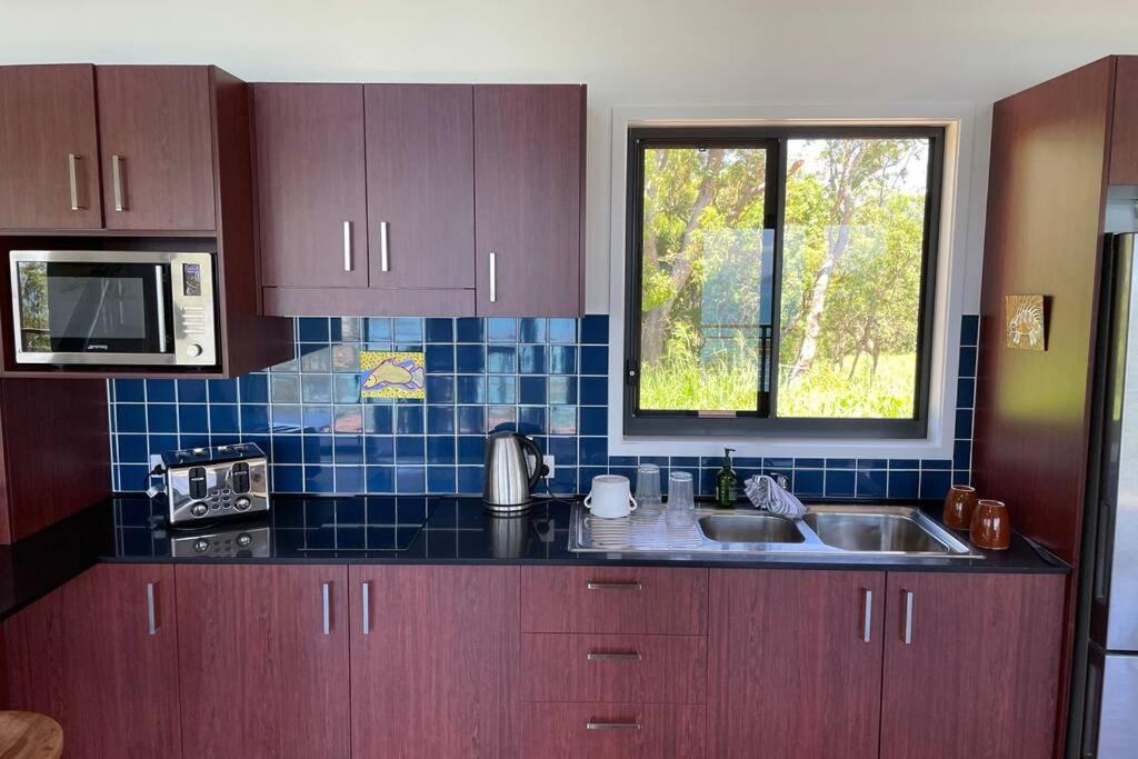 Ridge Cabin - Stunning Views - 5km From Neighbours
