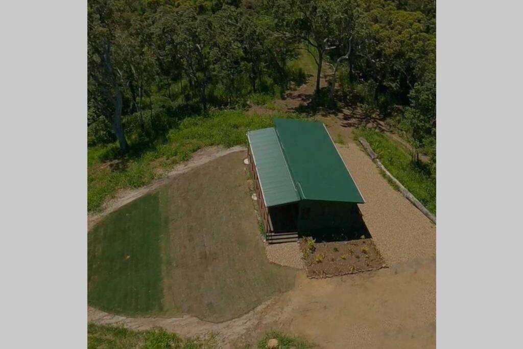 Ridge Cabin - Stunning Views - 5km From Neighbours