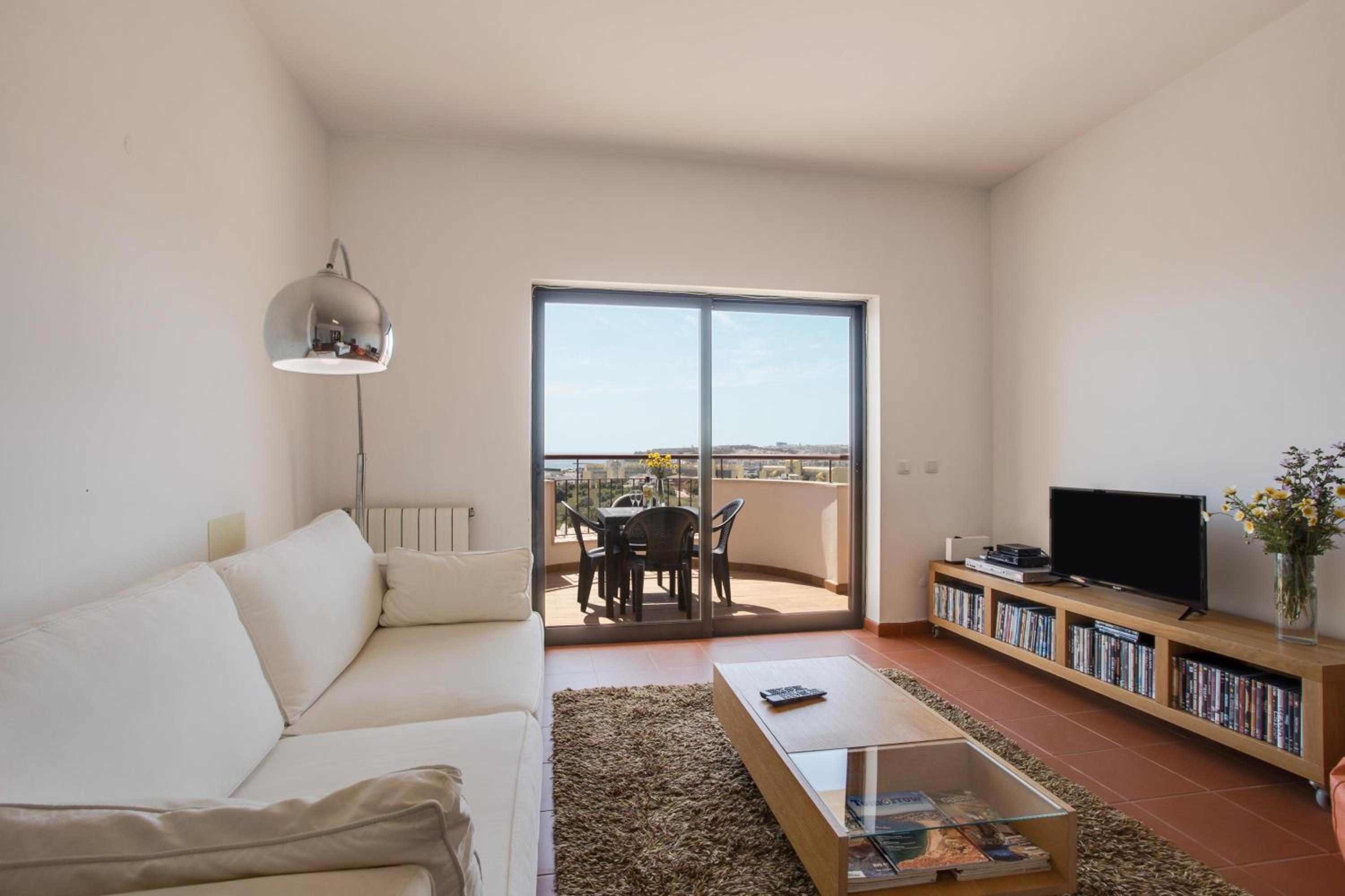 Meia Praia Beach Apartment view 4