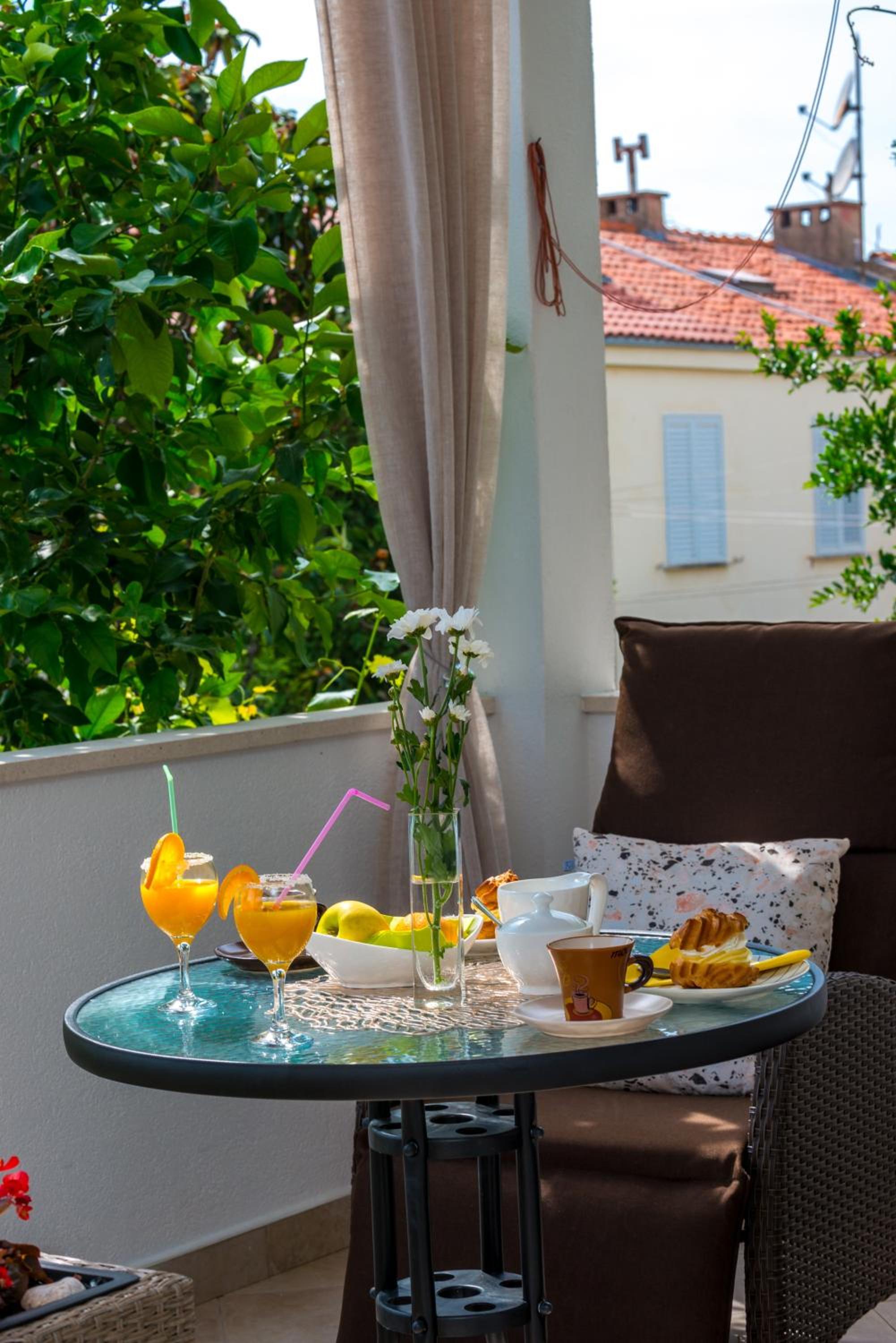 balance & terrace