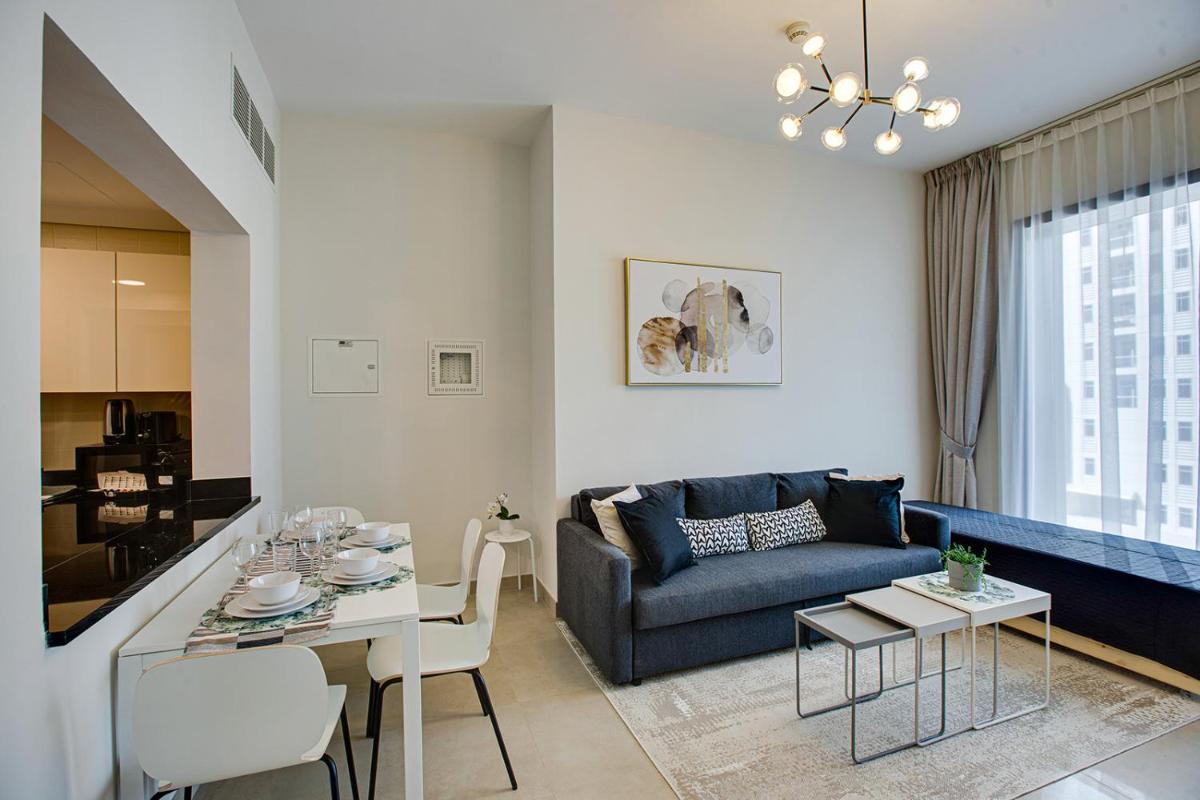 5* Brand New Sparkle Tower by Swarovsky