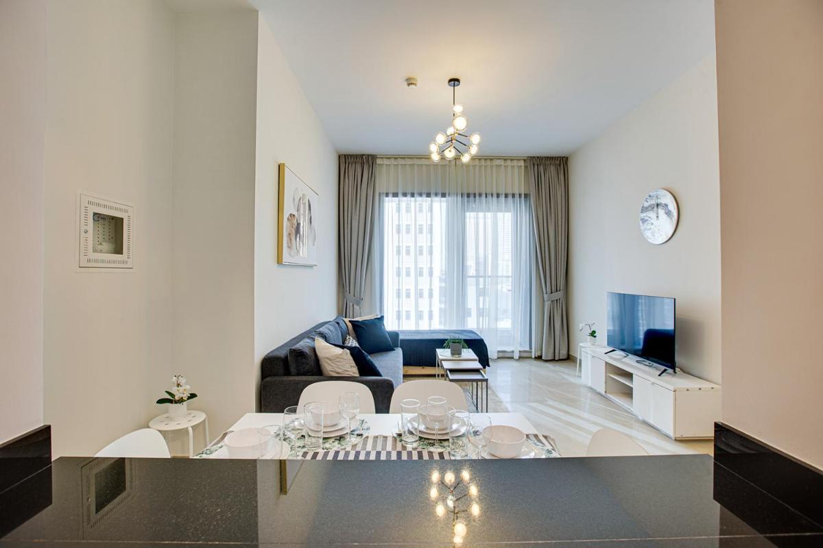 5* Brand New Sparkle Tower by Swarovsky