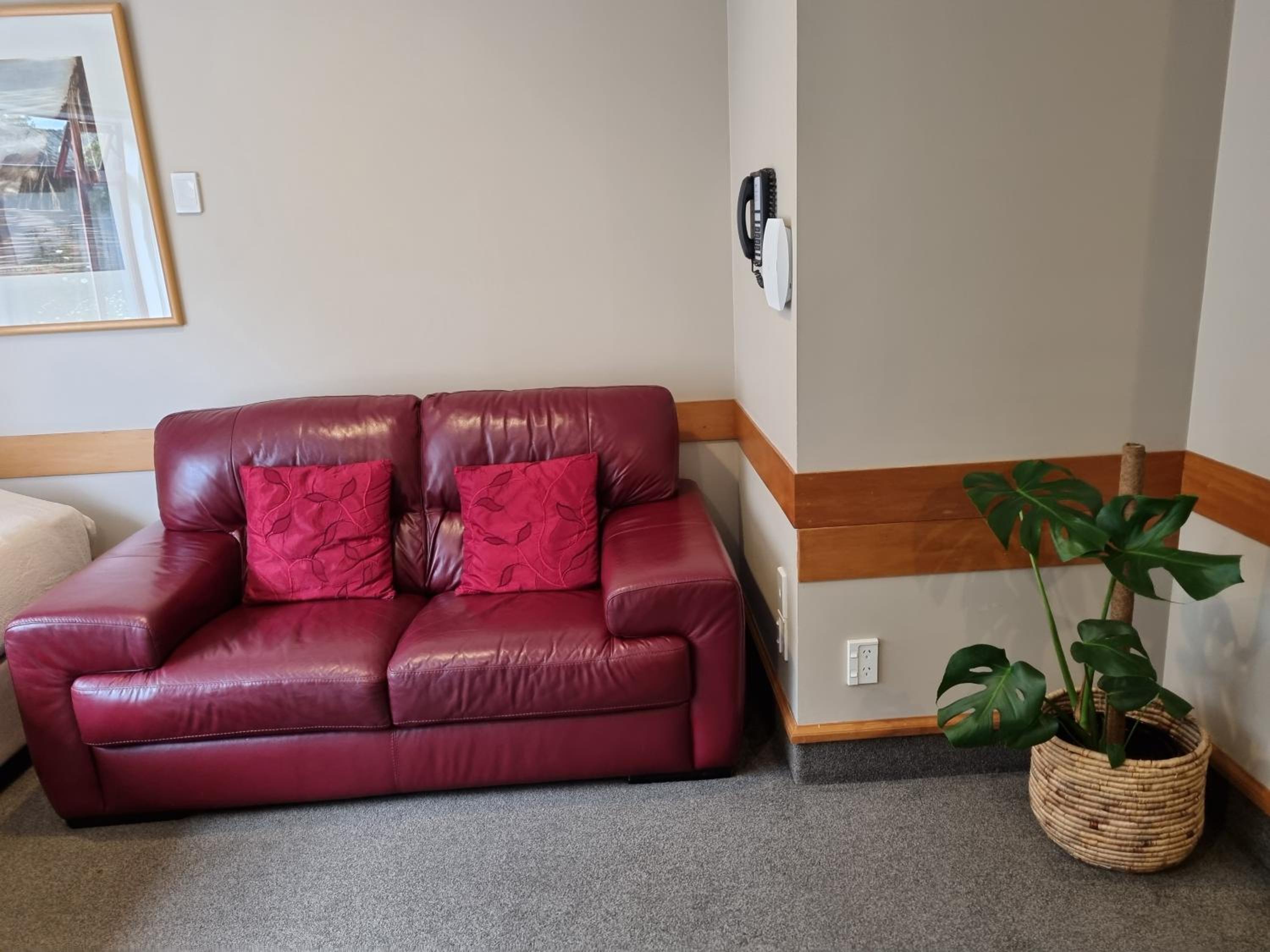 Amross Court - Image 2