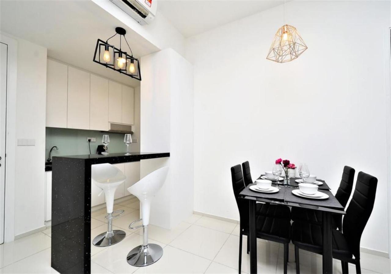 Robertson PanoramaKL Suites