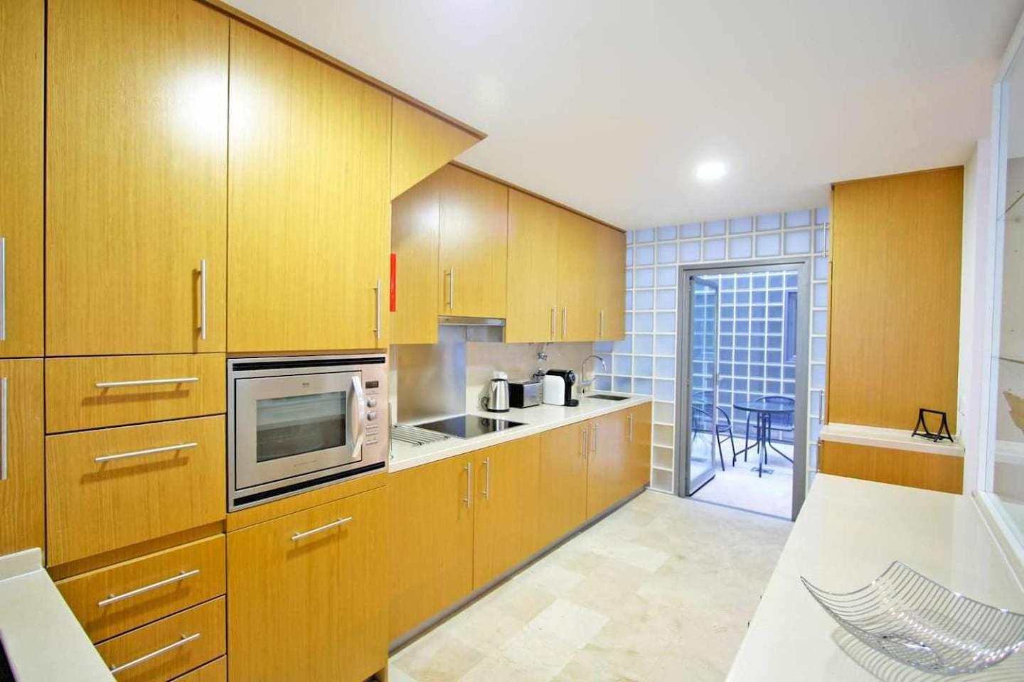 Believe in Dream Apart. Contemporâneo com Piscina view 4