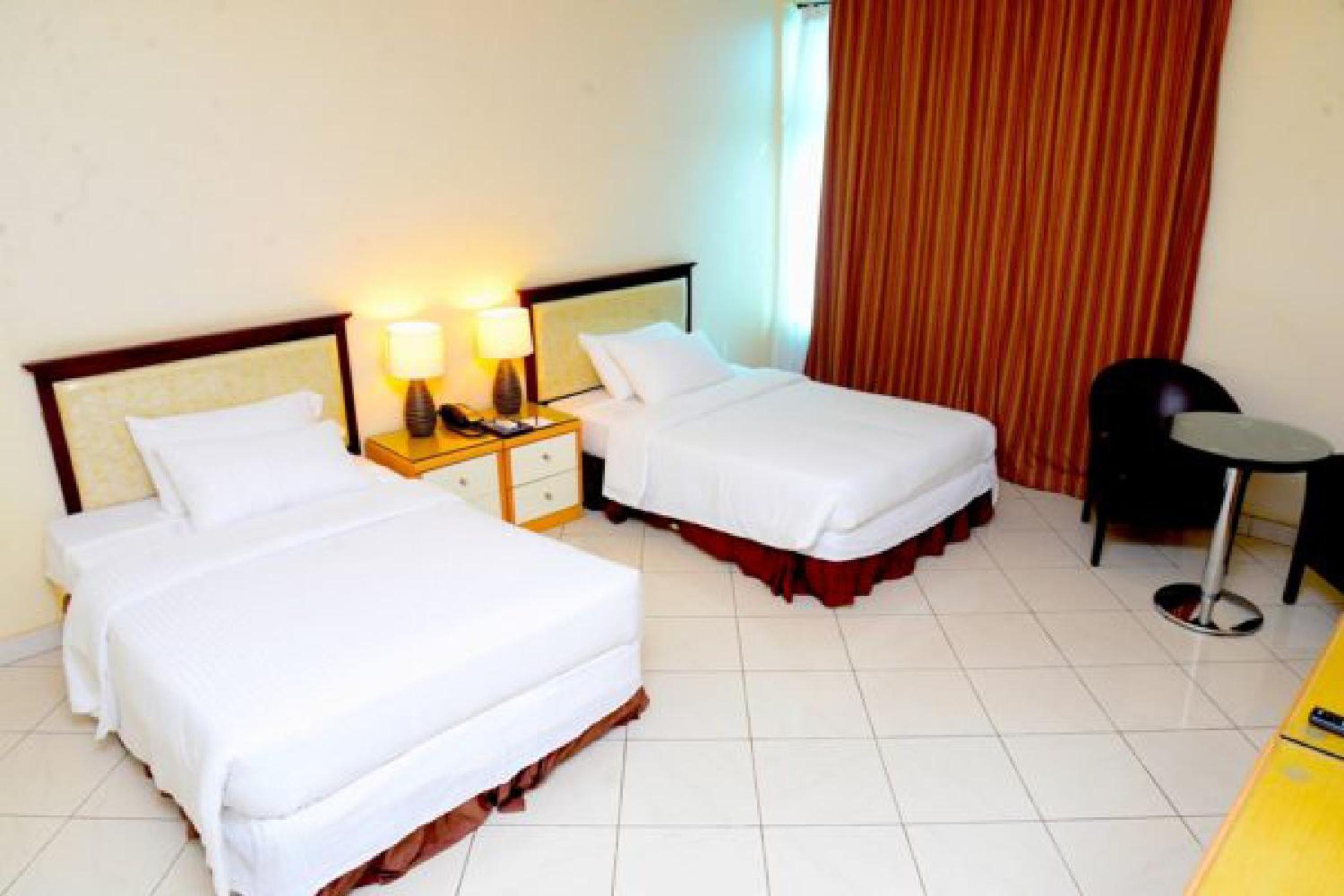 Golden Royale Hotel - Guest Room view 3