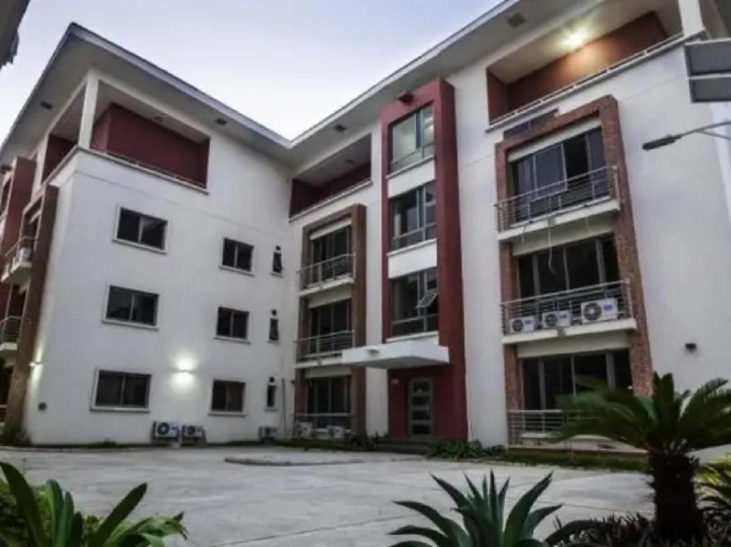 Goosepen 3 Bedrooms Apartment view 3