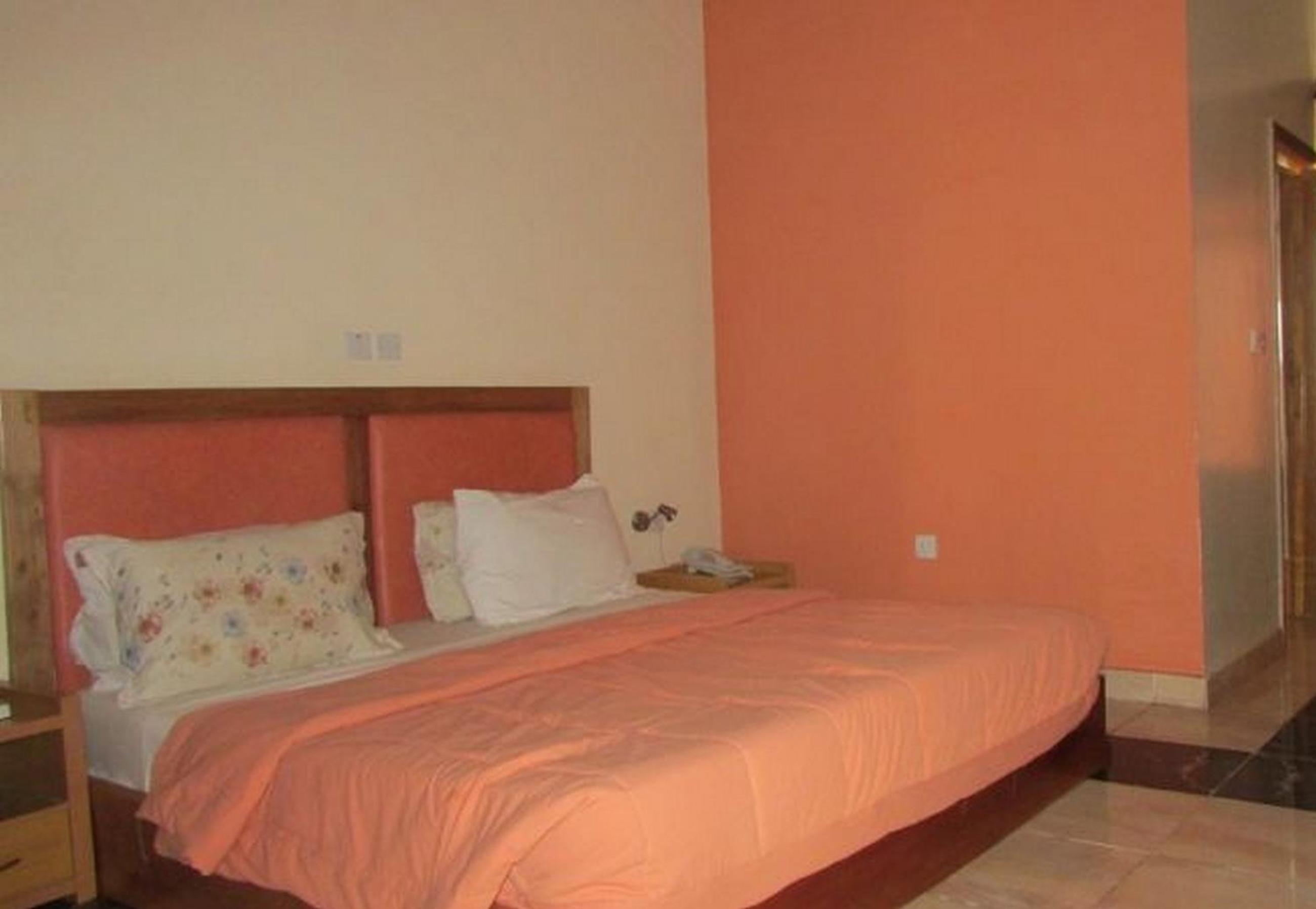 Harlescourt Hotels - Guest Room