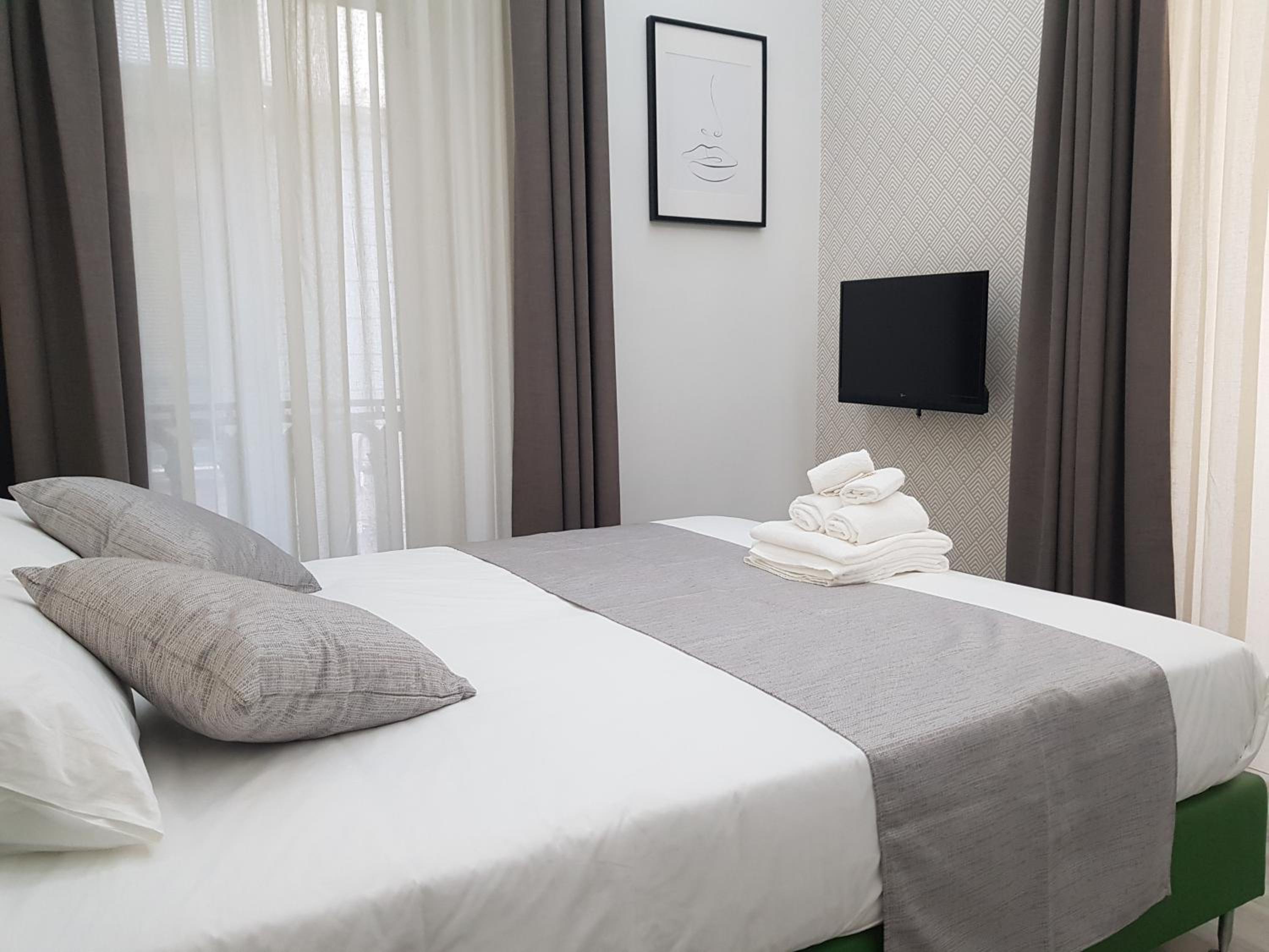 Duomo Platinum Apartments