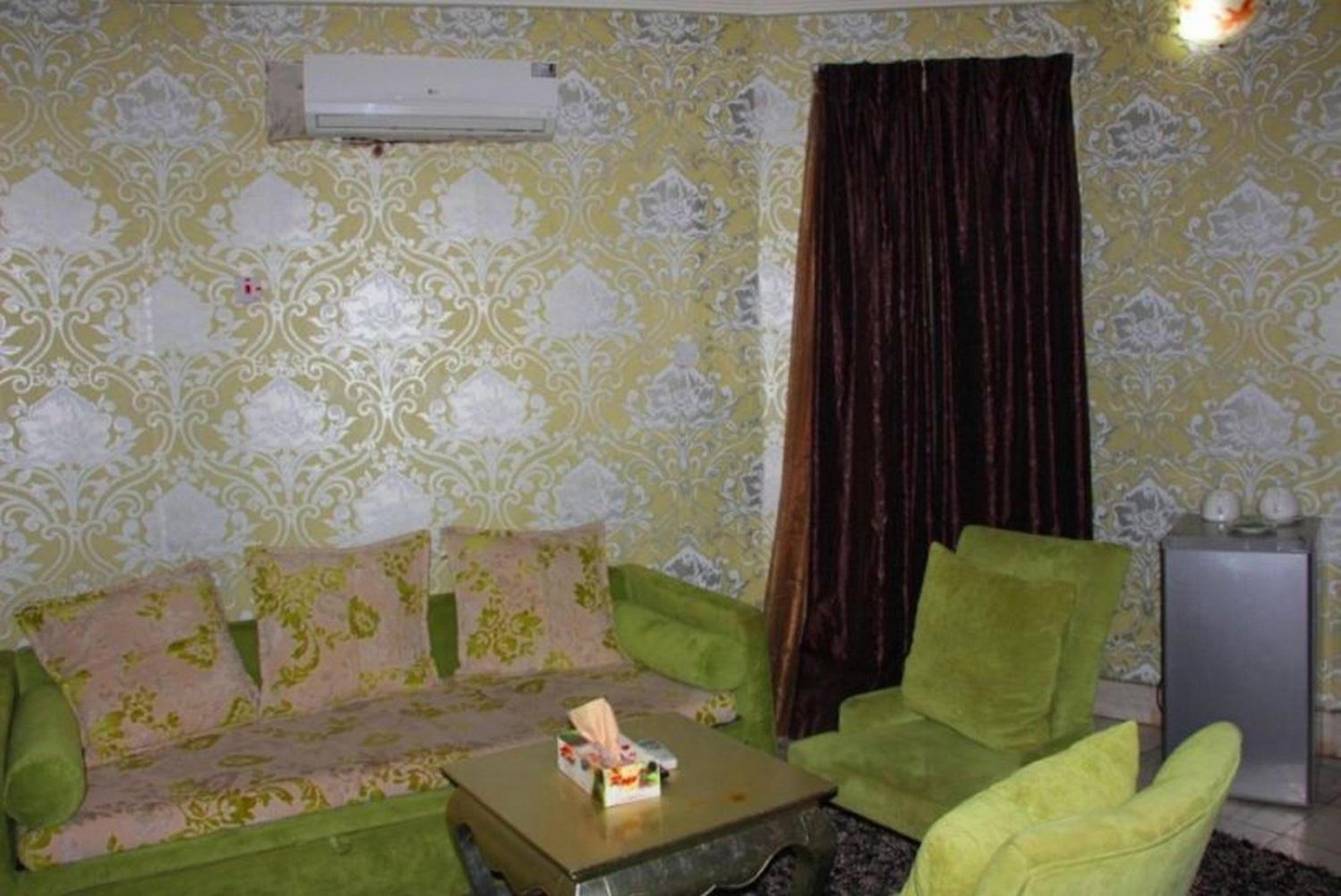 Photo 9