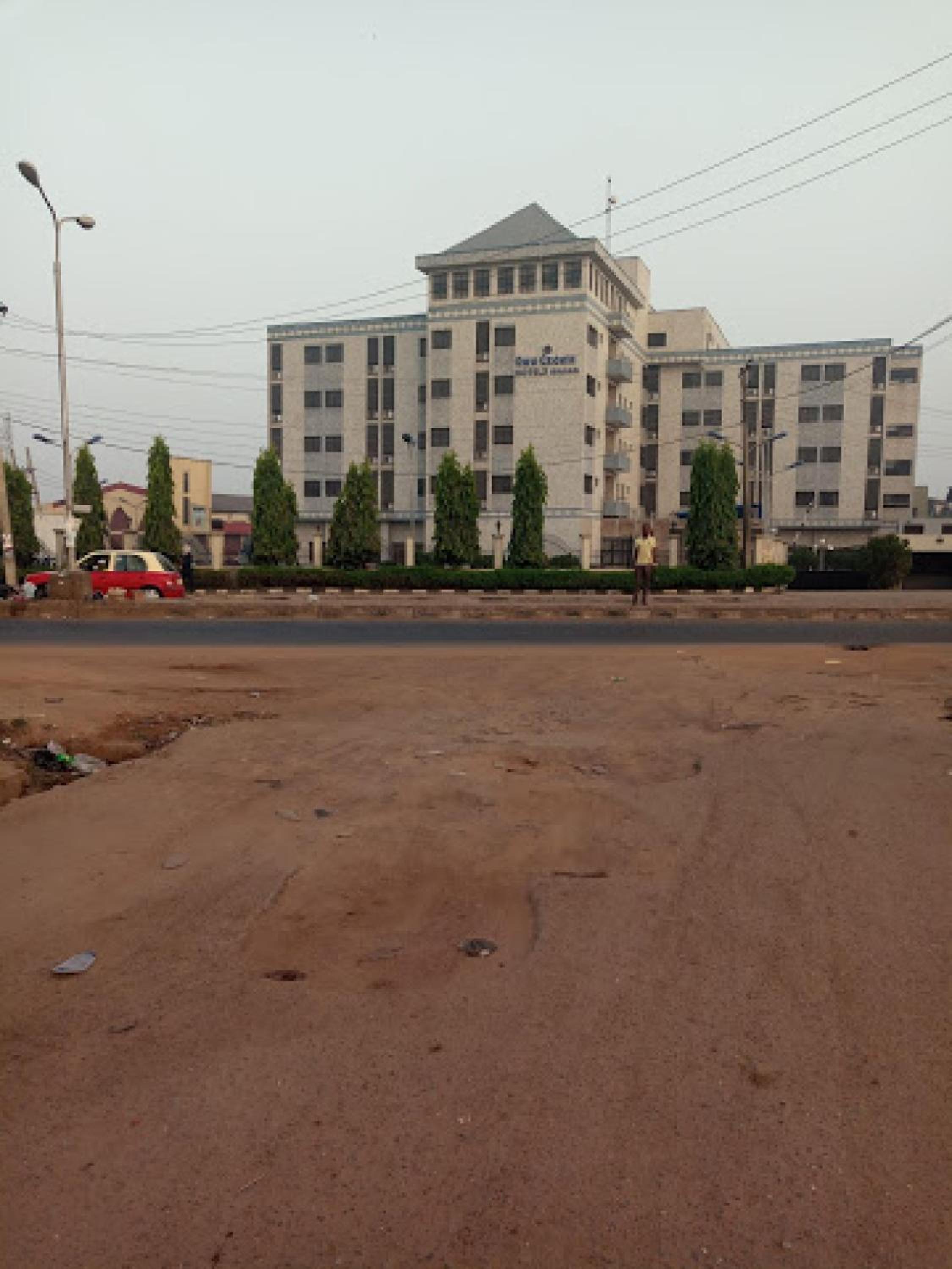 Owu Crown Hotel - Regular