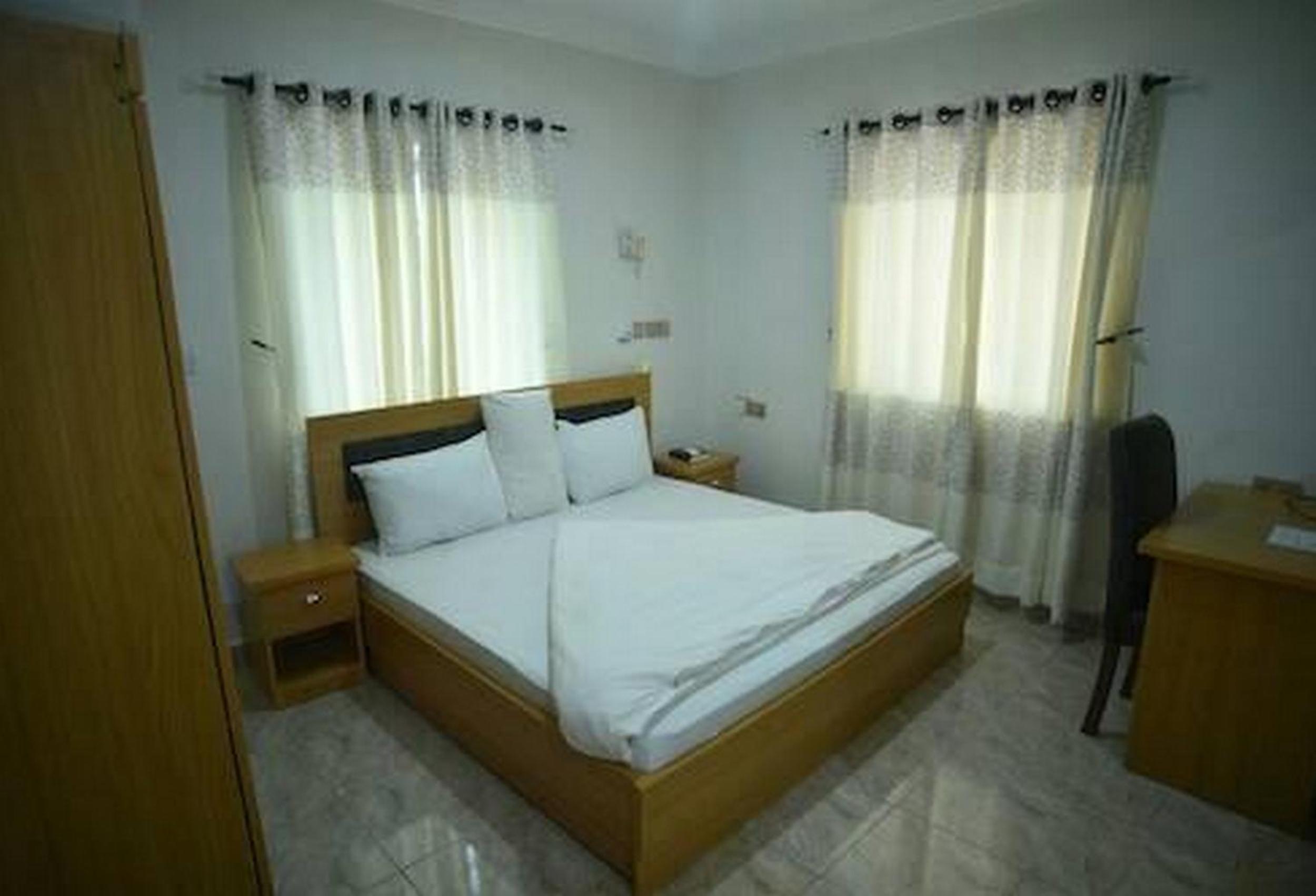 Seth Hotel - Guest Room view 2
