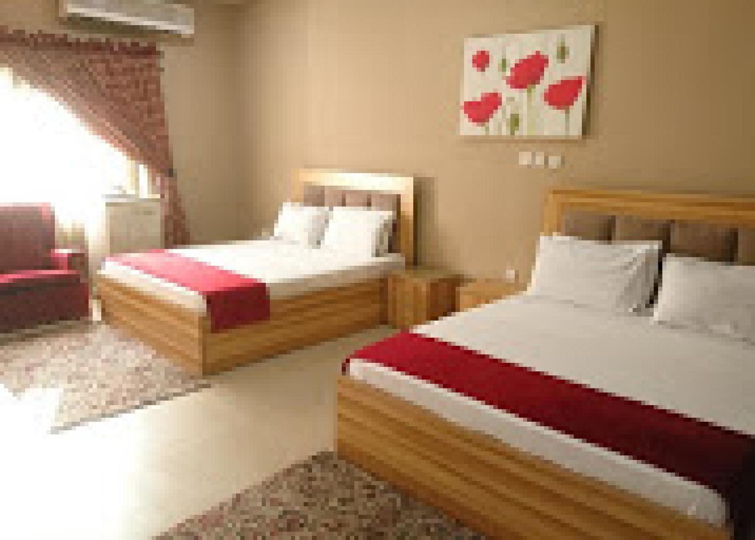 The Ambassadors Hotel - Guest Room