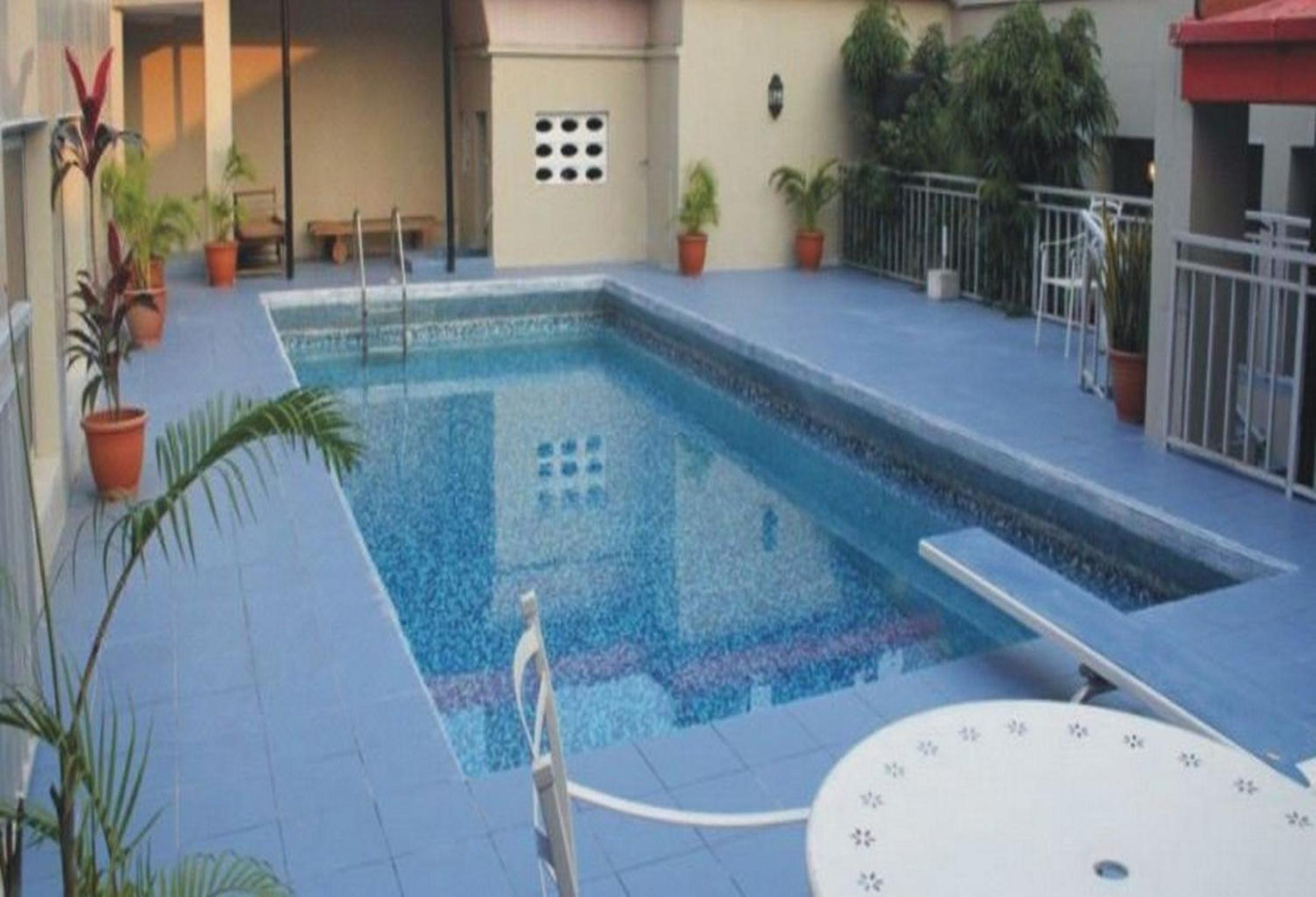 The Ambassadors Hotel - Guest Room
