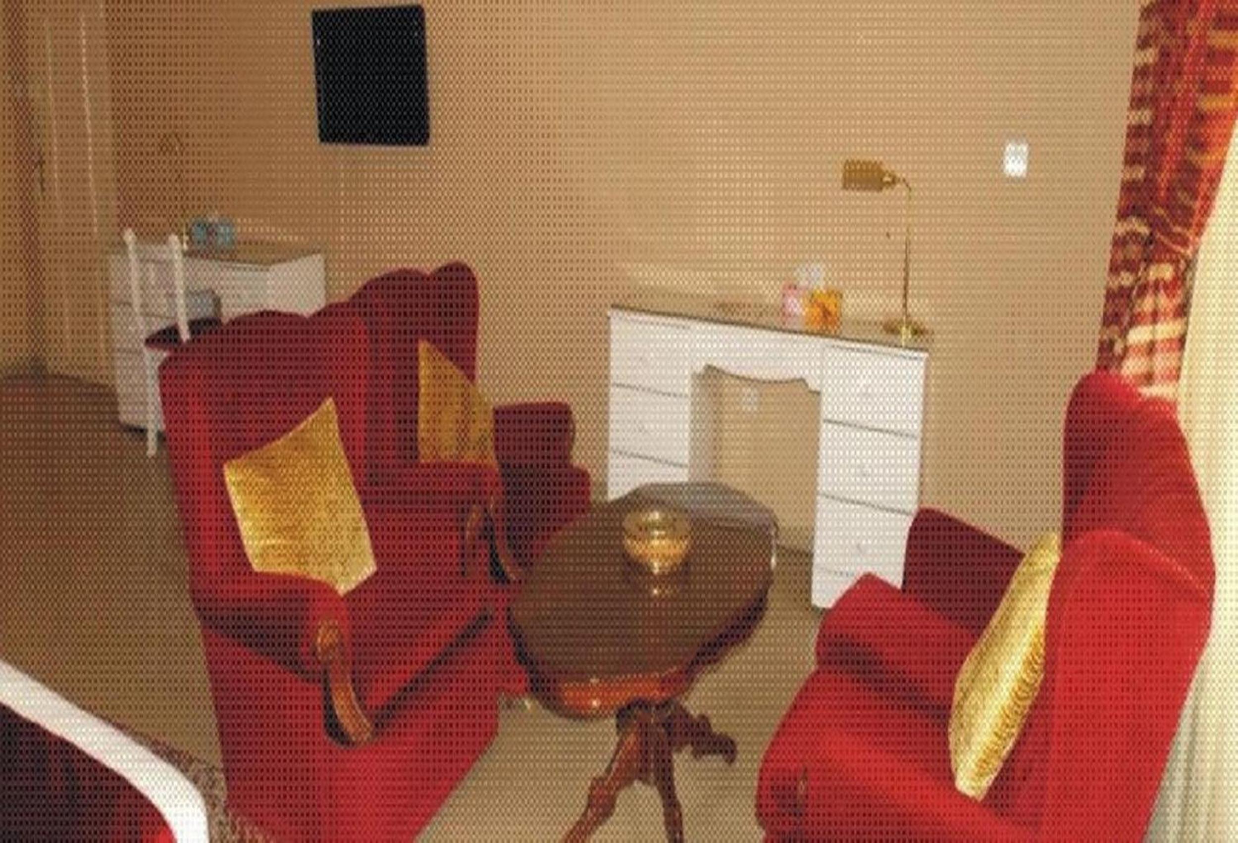 The Ambassadors Hotel - Guest Room
