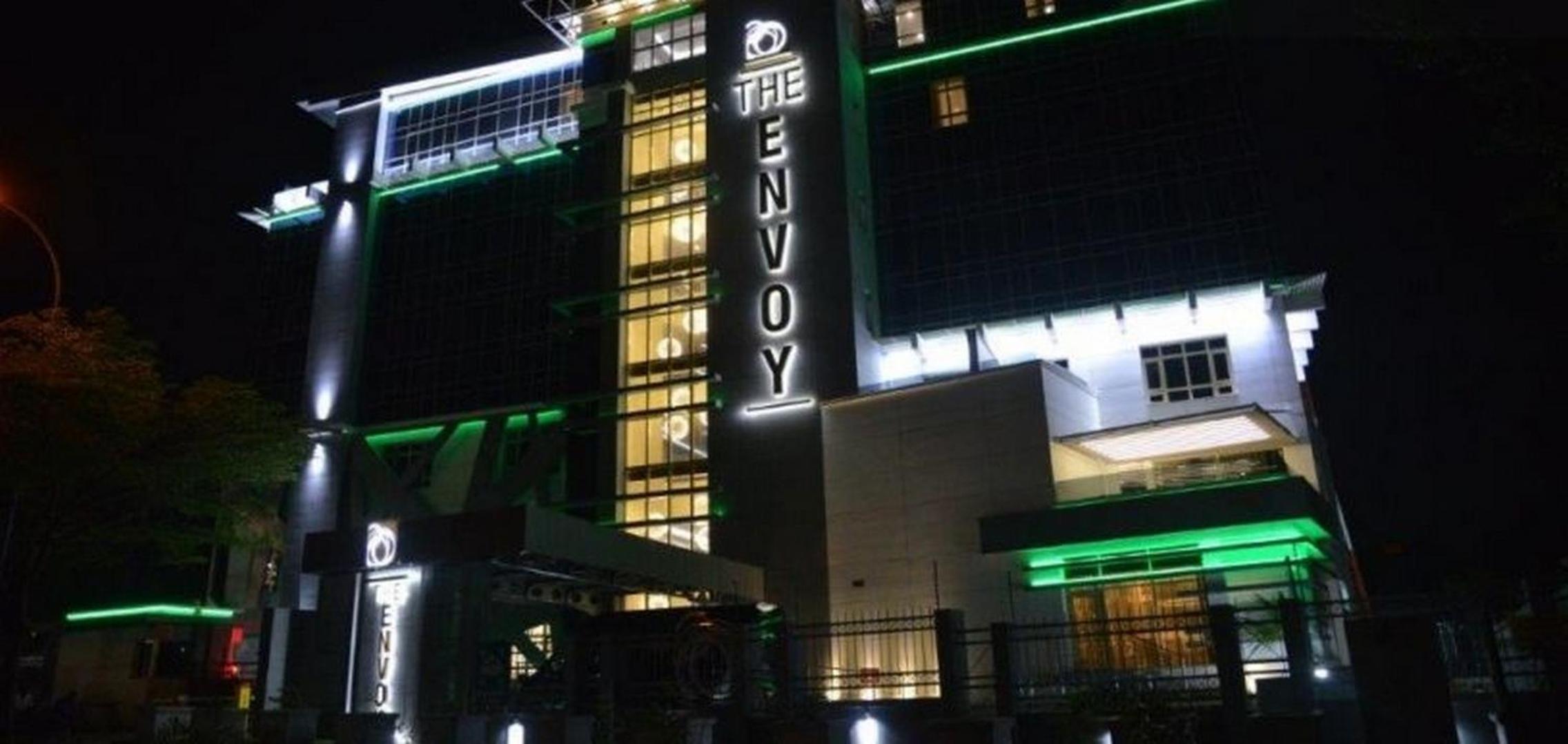 The Envoy Hotel and Suites view 5