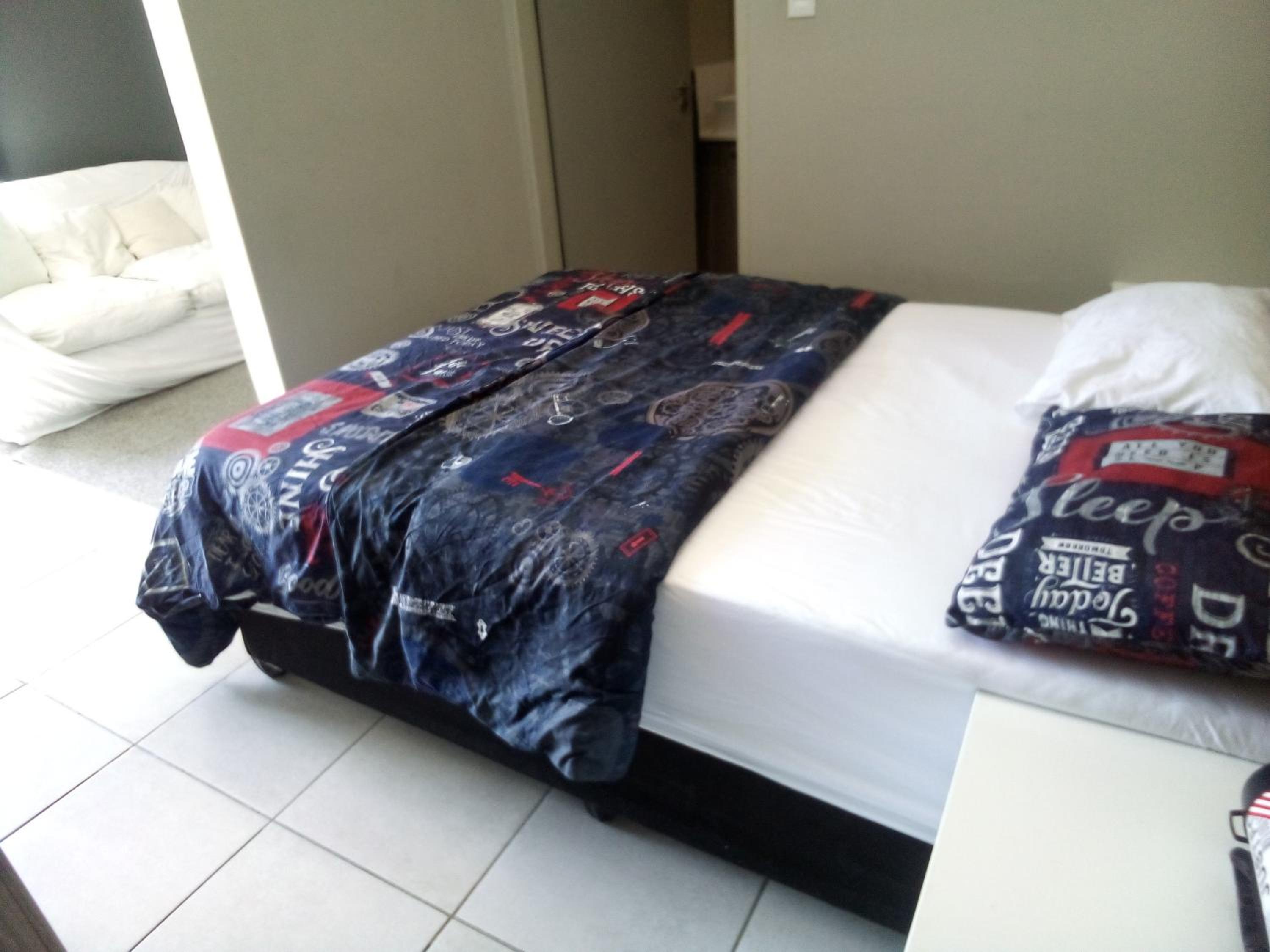One Perfect Stay Median Rosebank