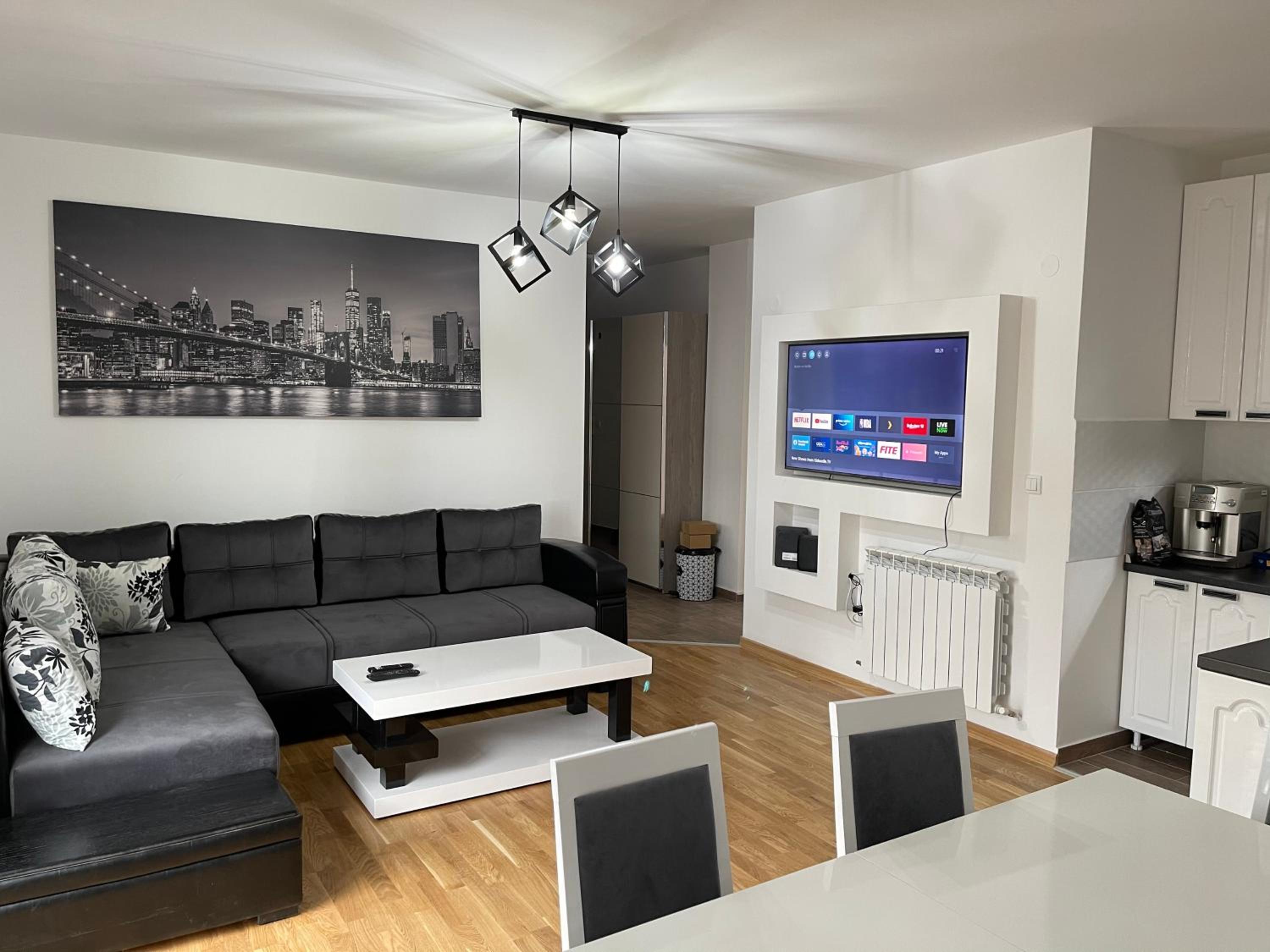 Royal Residence Apartmani 2 view 4