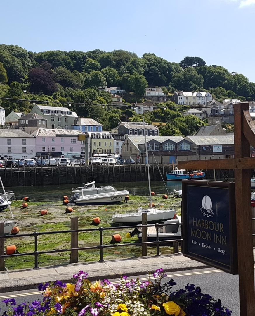 Harbour Moon Inn
