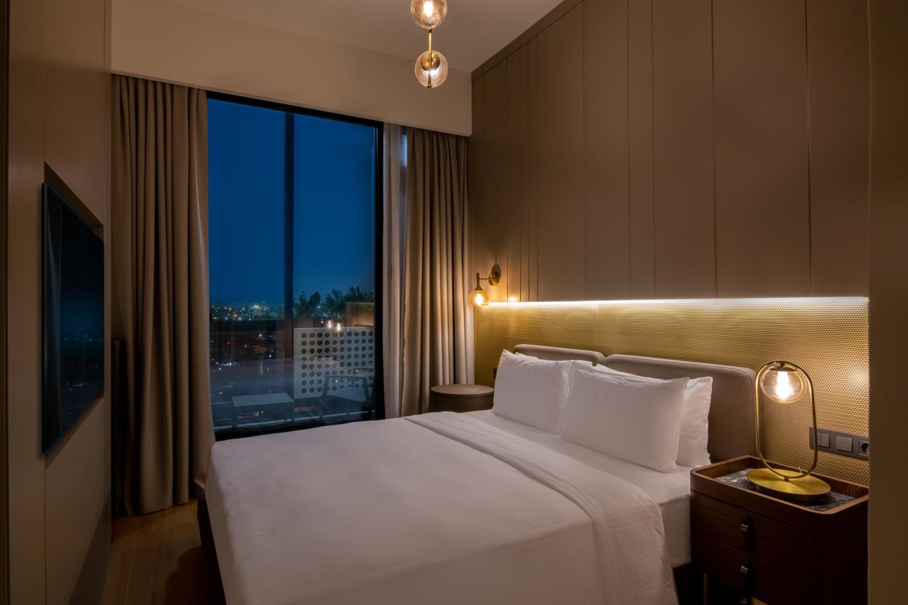 G Tower Furnished Apartment Rentals