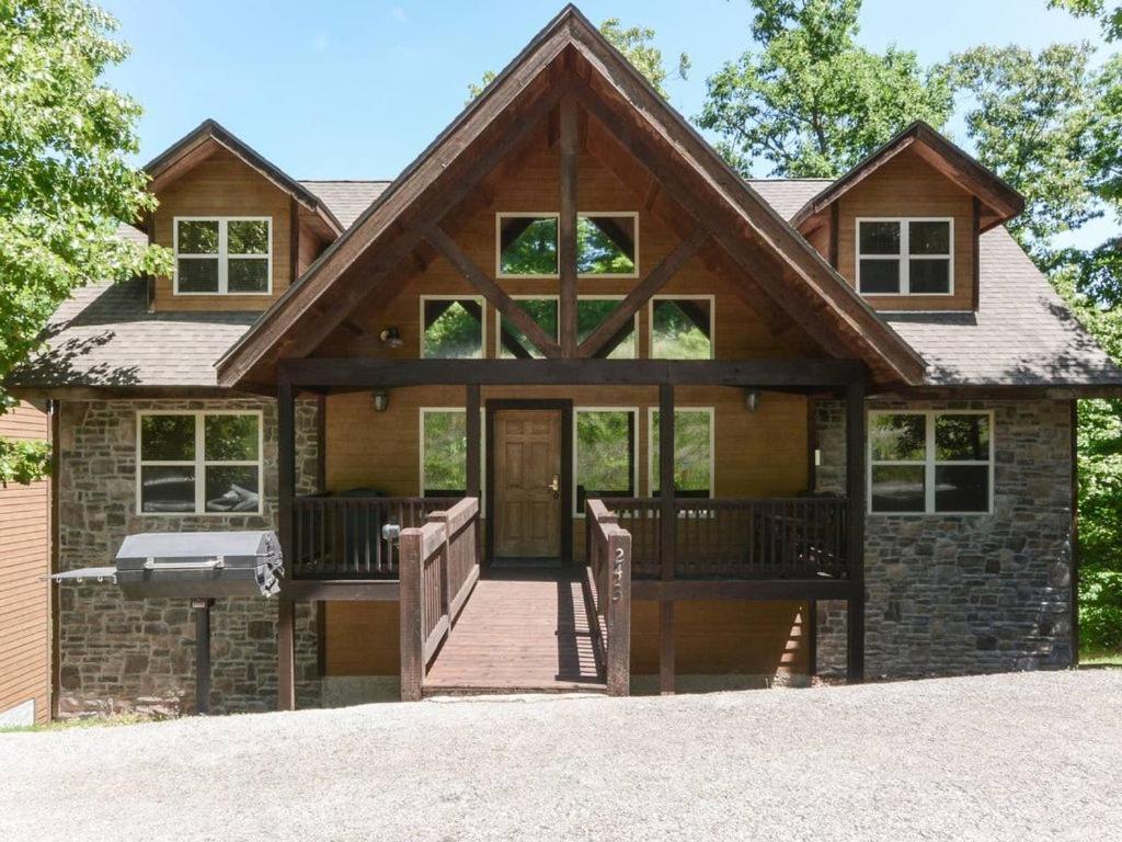 Lodge 243 view 4