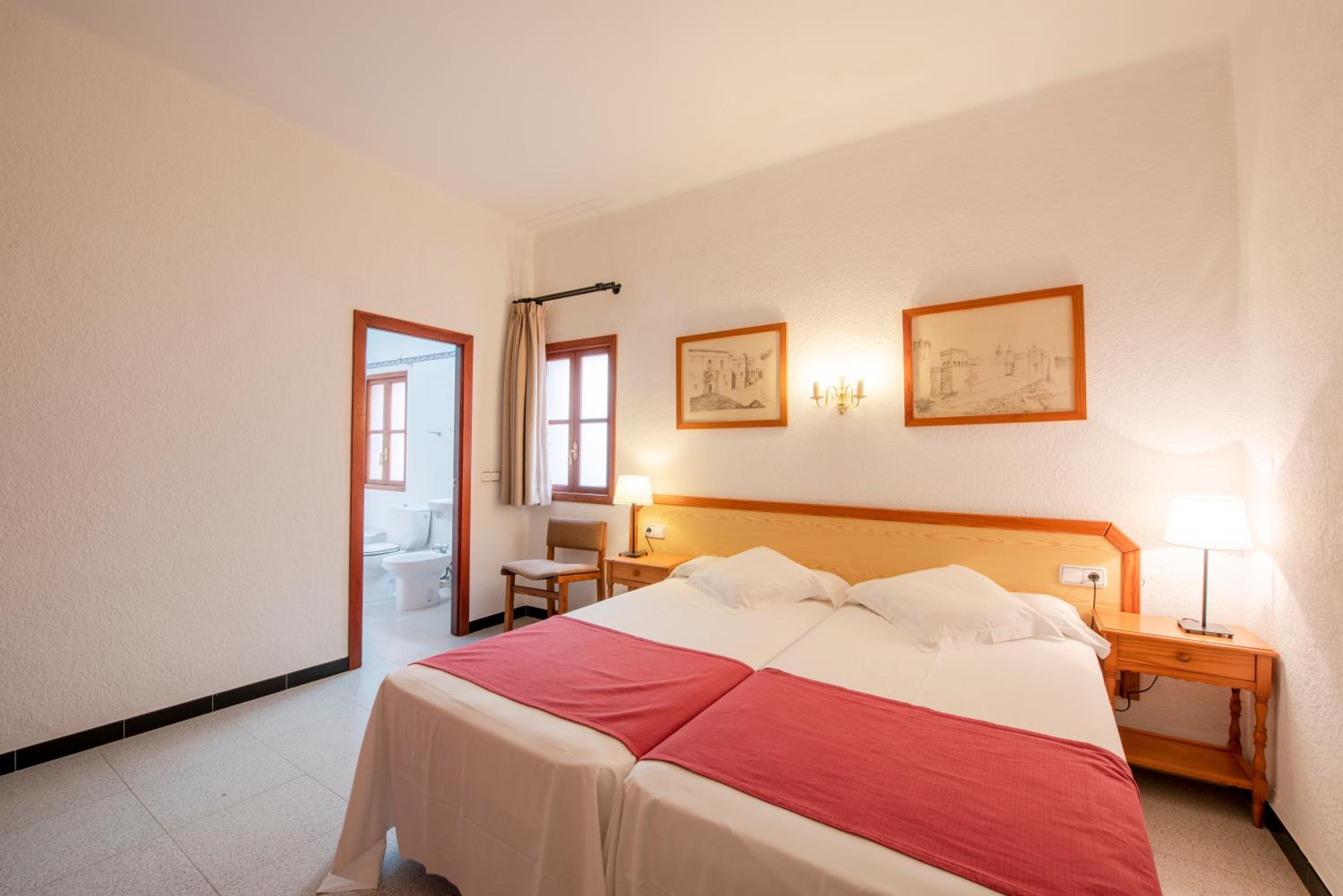 Hostal Sa Baronia