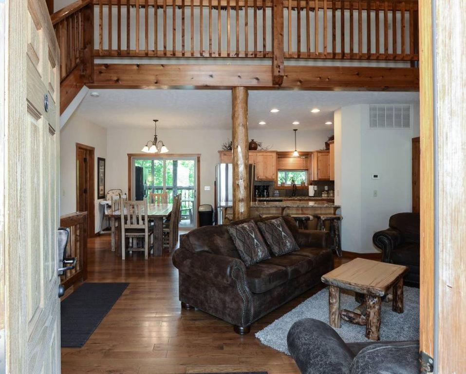 Lodge 371 view 4