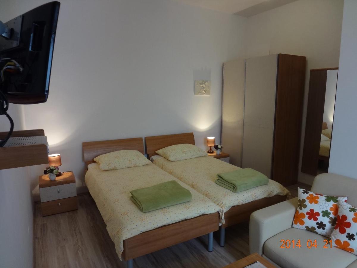 Room Mira view 5