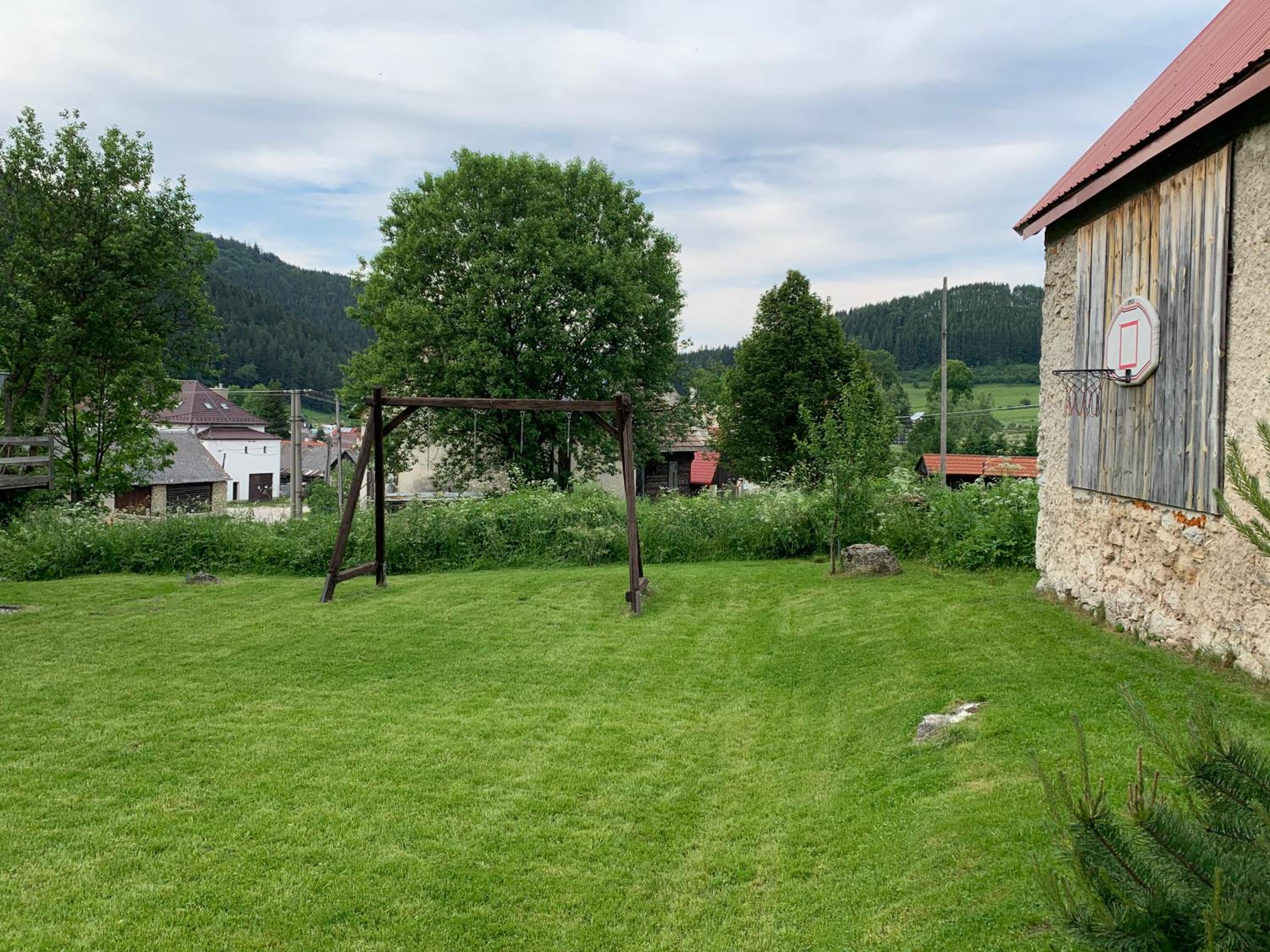 Photo 6