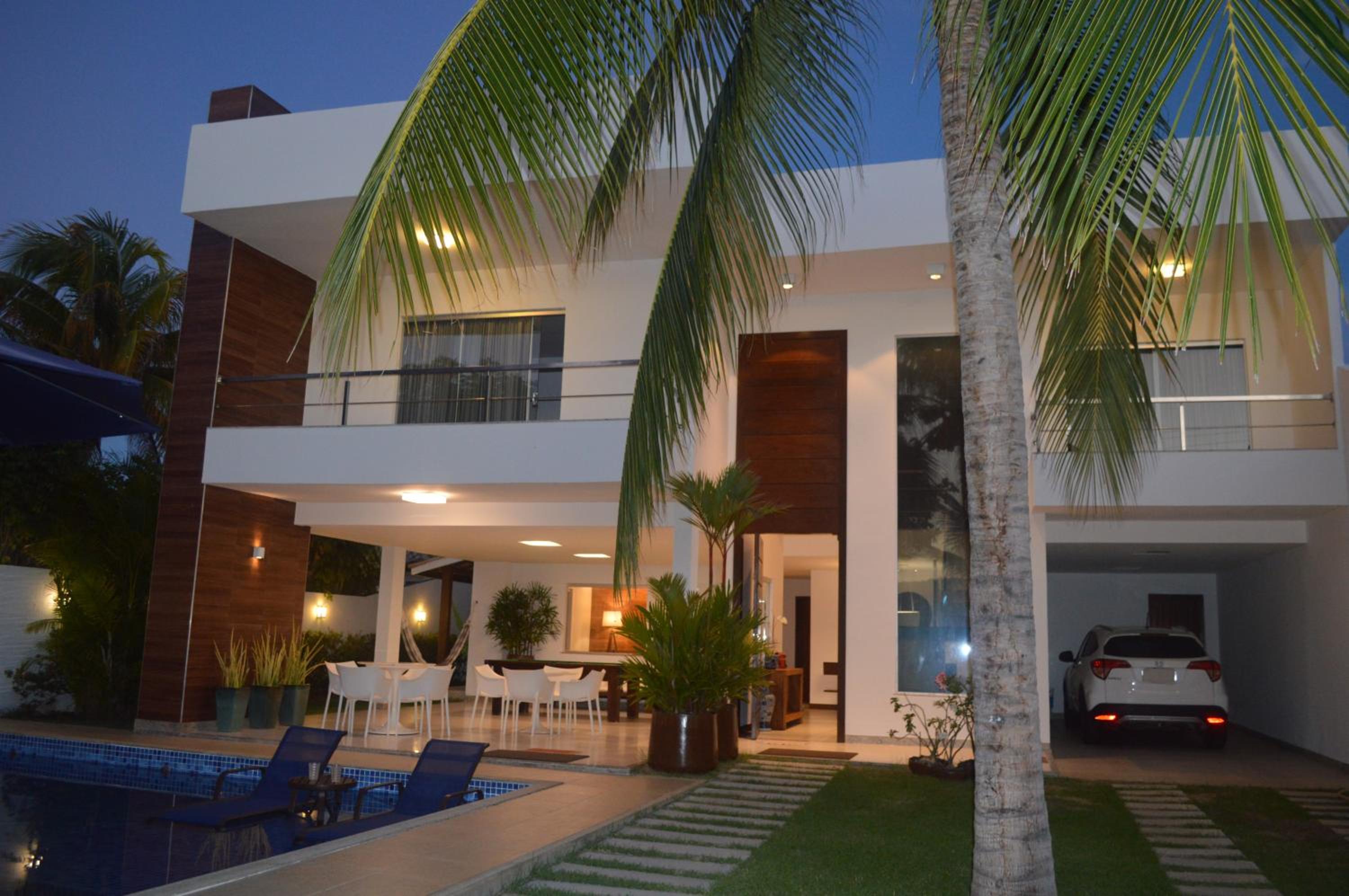 Guarajuba, 5 suites e piscina