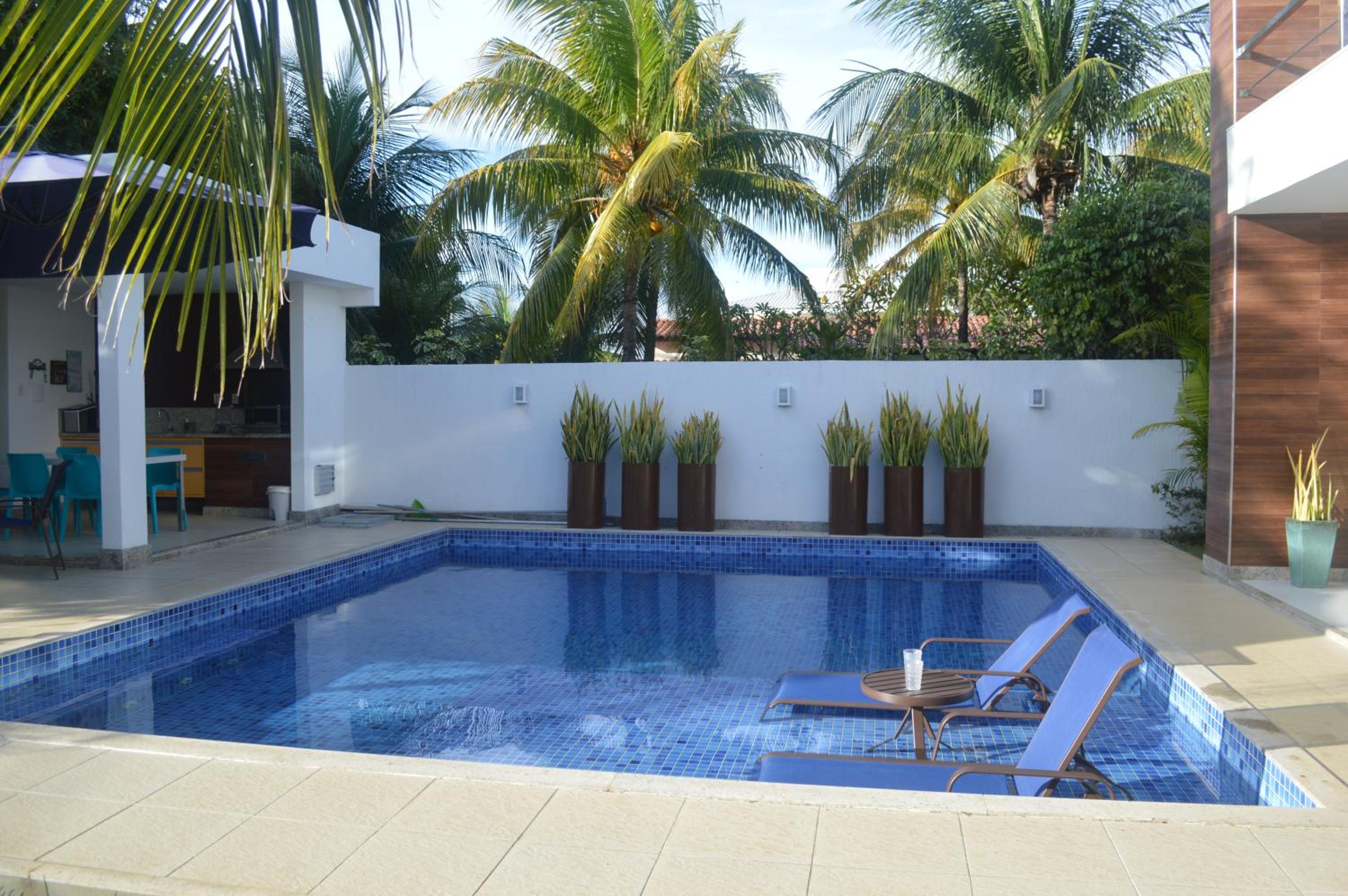 Guarajuba, 5 suites e piscina