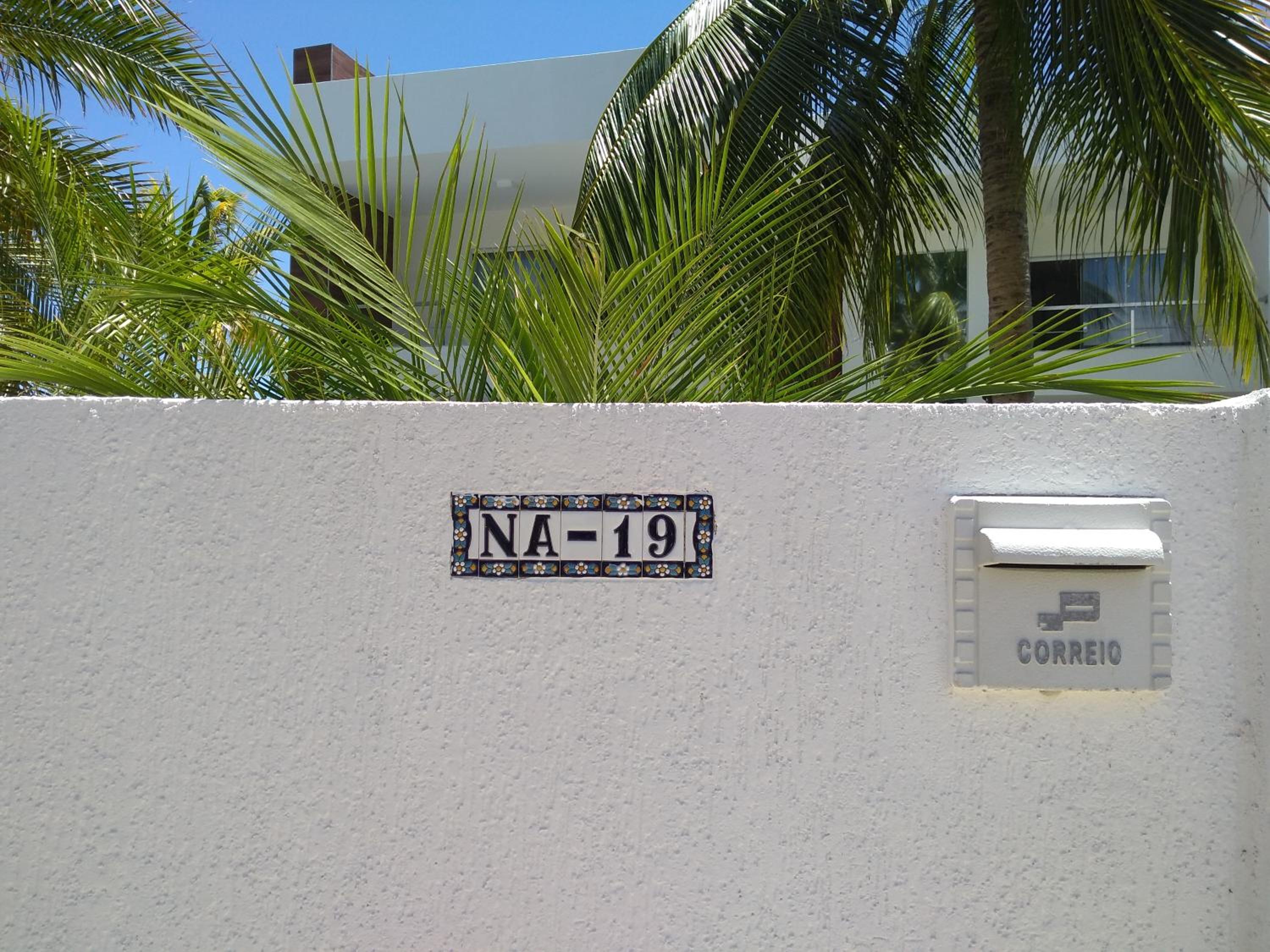 Guarajuba, 5 suites e piscina